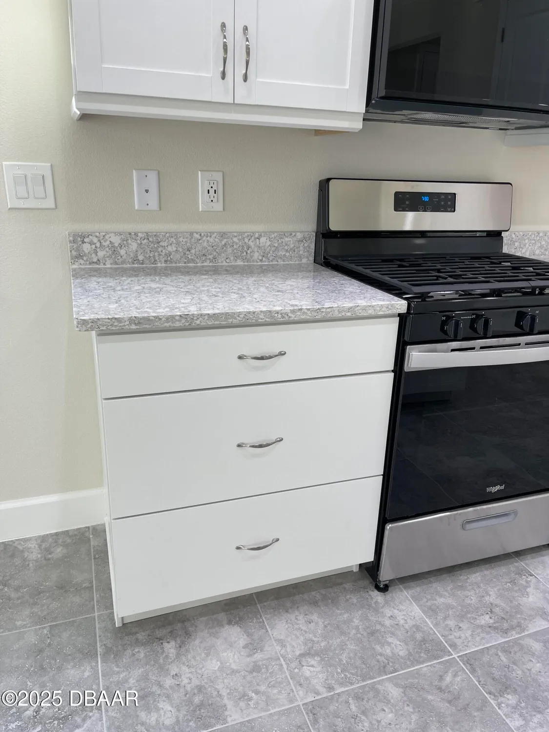 Property Slideshow image 8 of 63 | 173 coastal ave, Daytona Beach, FL, 32124