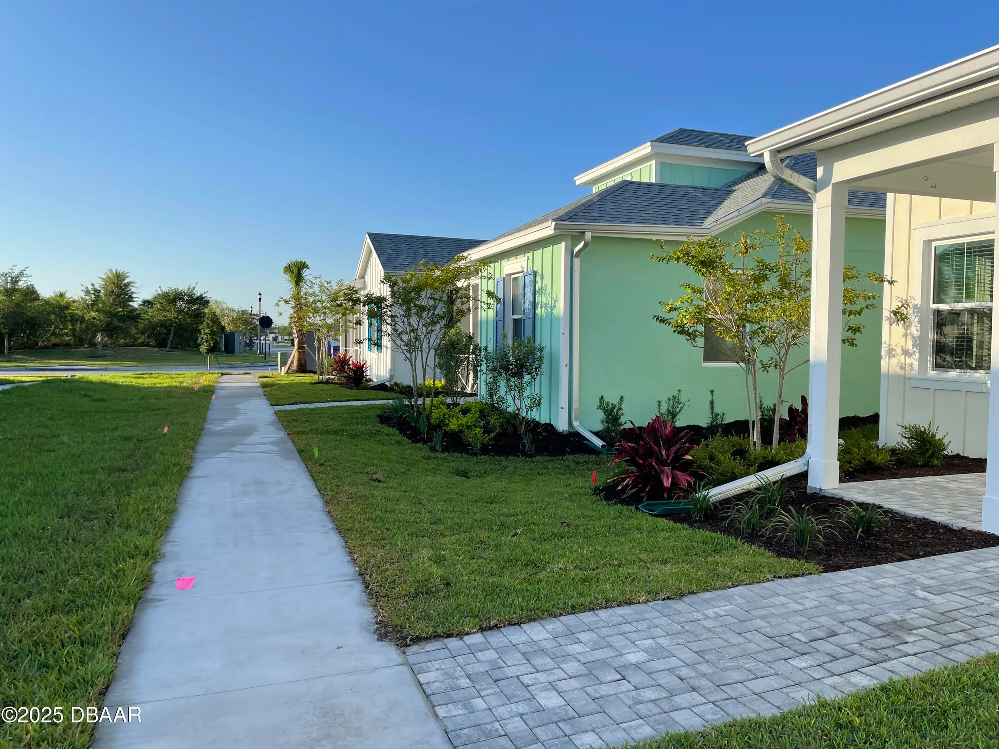 Property Slideshow image 4 of 63 | 173 coastal ave, Daytona Beach, FL, 32124