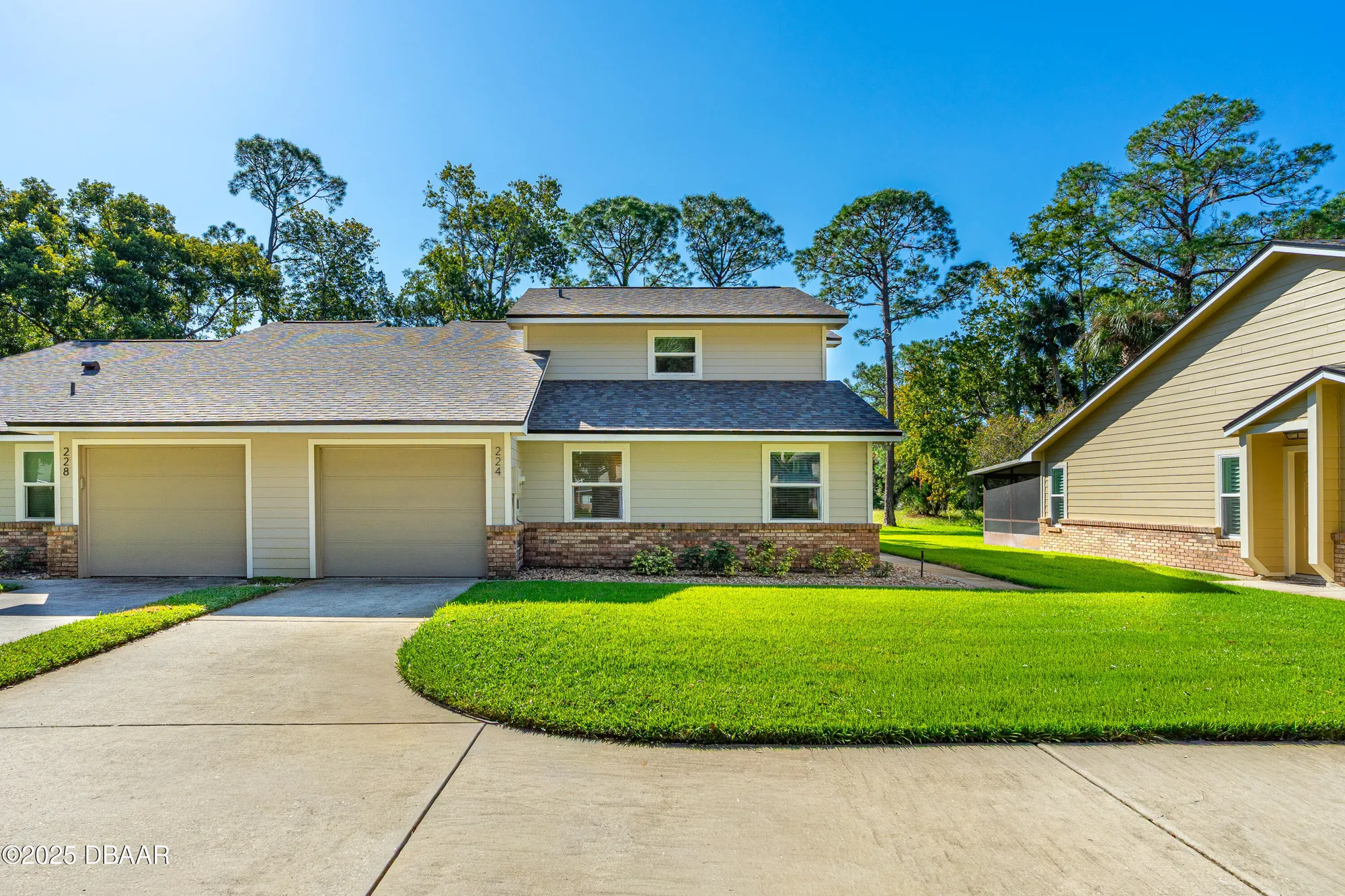Property Slideshow image 1 of 57 | 224 bob white ct 2240, Daytona Beach, FL, 32119