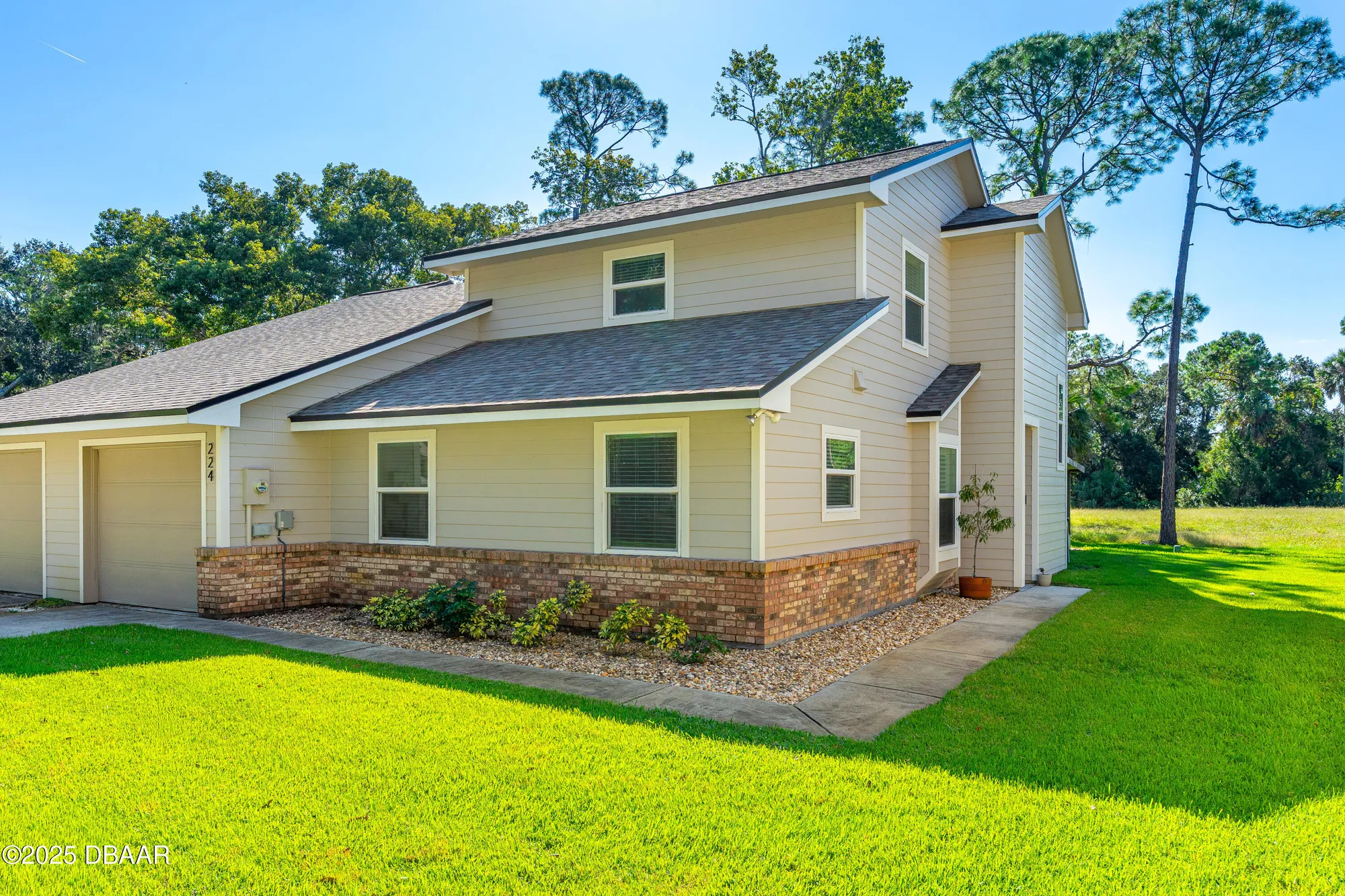 Property Slideshow image 4 of 57 | 224 bob white ct 2240, Daytona Beach, FL, 32119
