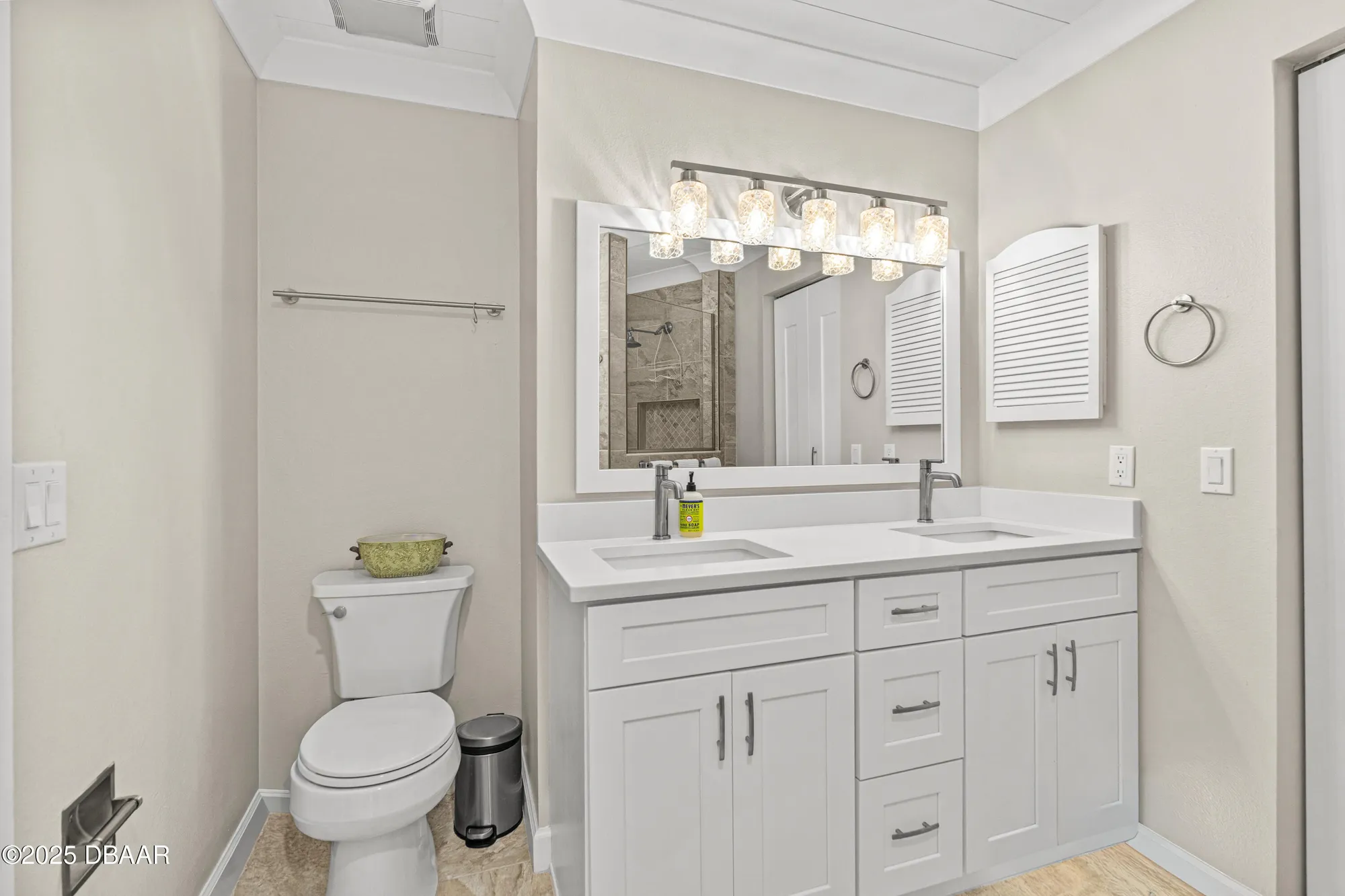Property Slideshow image 29 of 57 | 224 bob white ct 2240, Daytona Beach, FL, 32119