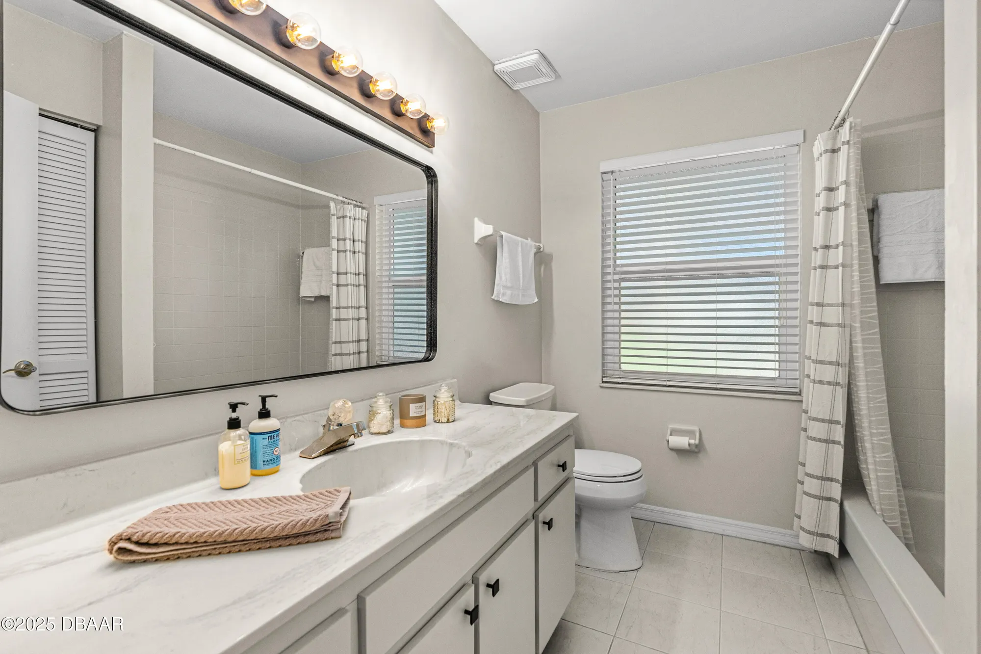 Property Slideshow image 35 of 57 | 224 bob white ct 2240, Daytona Beach, FL, 32119