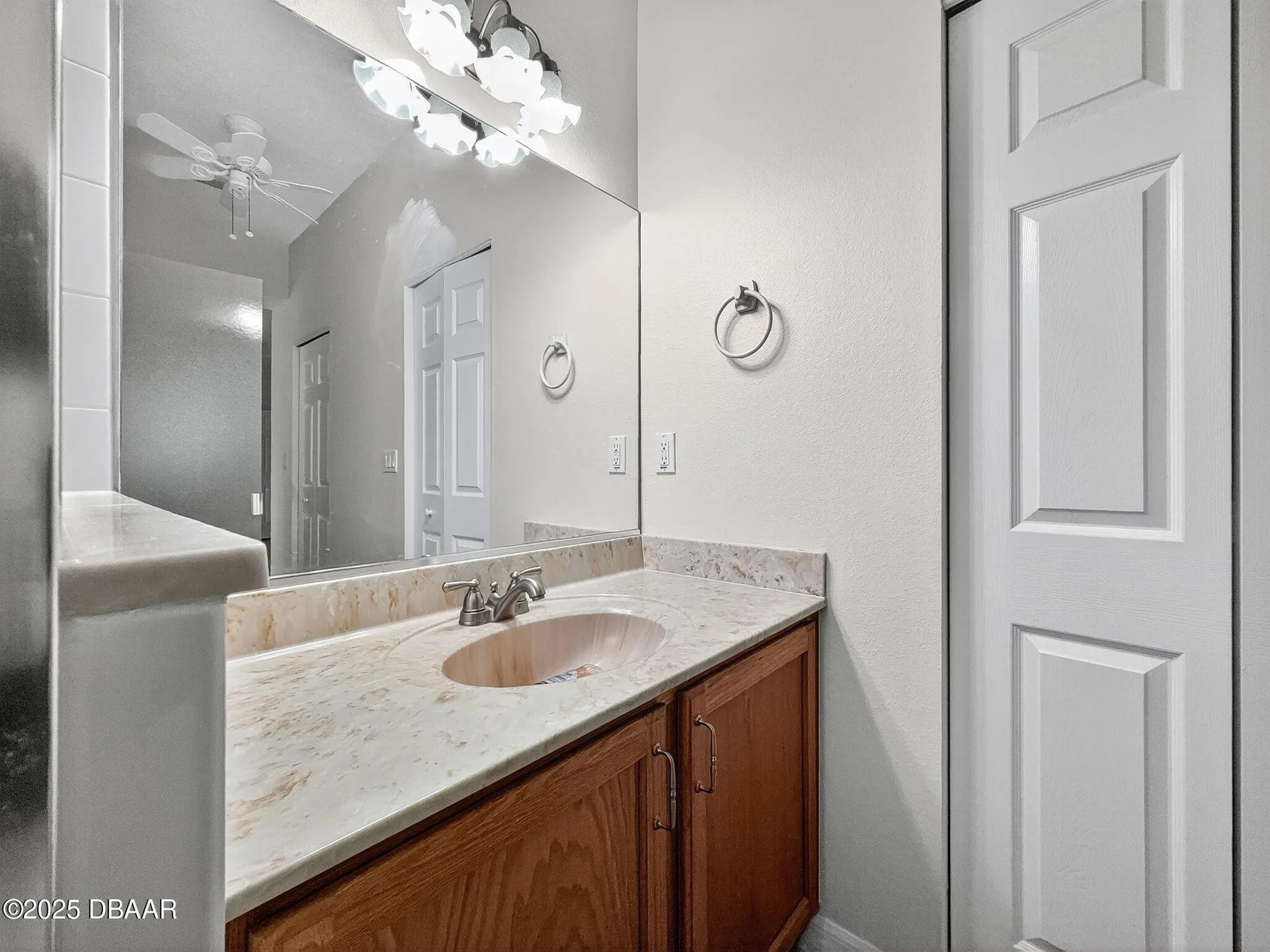 Property Slideshow image 30 of 53 | 37 w waterside pkwy, Palm Coast, FL, 32137