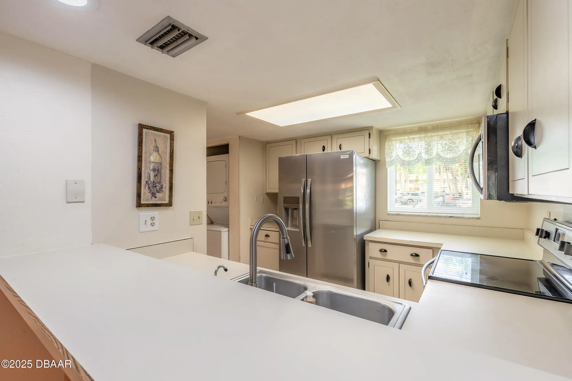 Property Slideshow image 12 of 46 | 101 bob white ct apt 1, Daytona Beach, FL, 32119