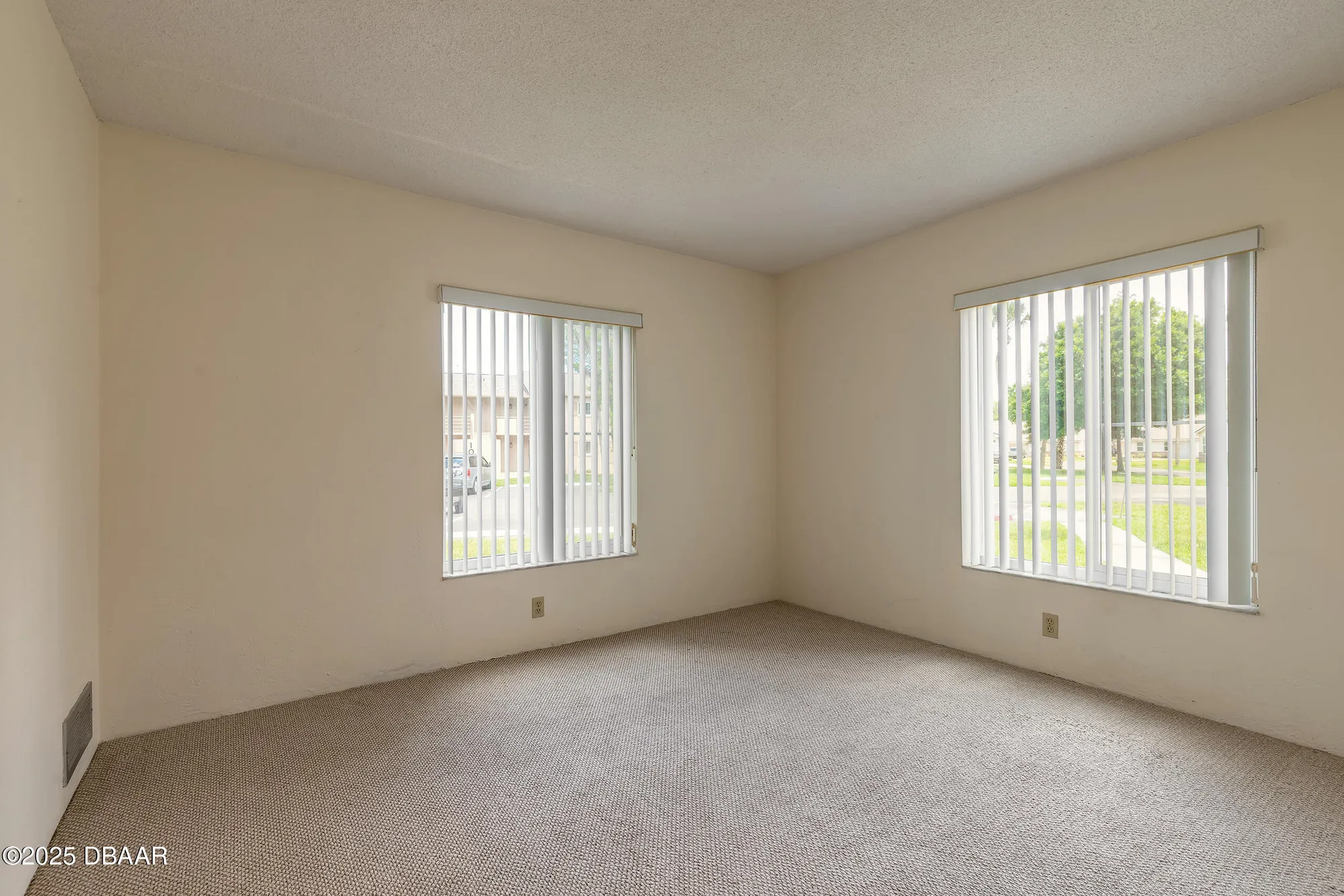 Property Slideshow image 26 of 46 | 101 bob white ct apt 1, Daytona Beach, FL, 32119