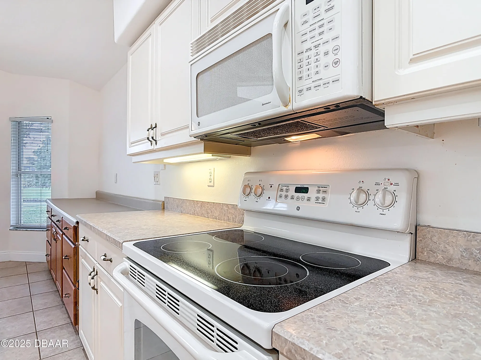 Property Slideshow image 18 of 72 | 5408 daylilly st, Port Orange, FL, 32128