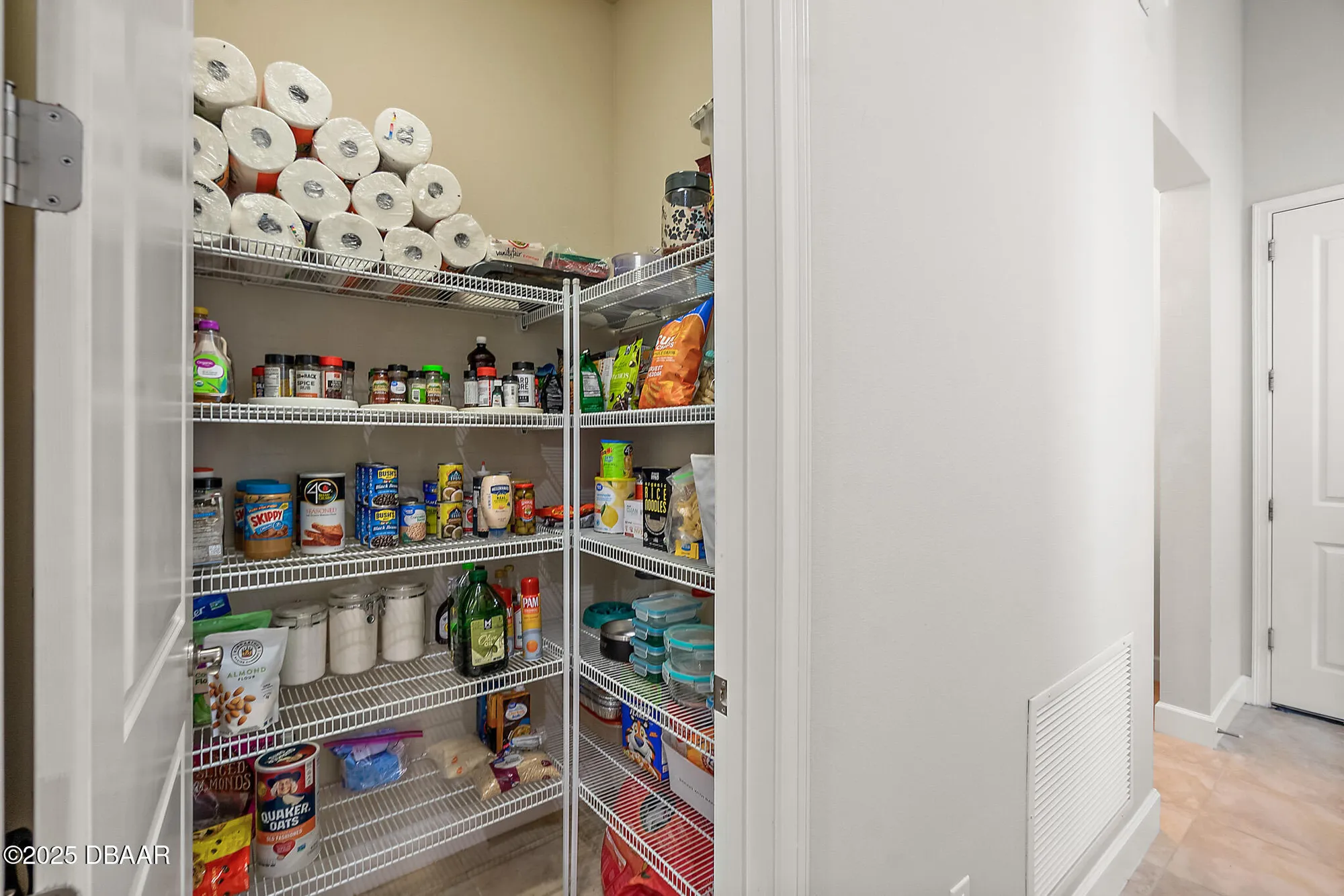 Property Slideshow image 15 of 50 | 596 aldenham ln, Ormond Beach, FL, 32174