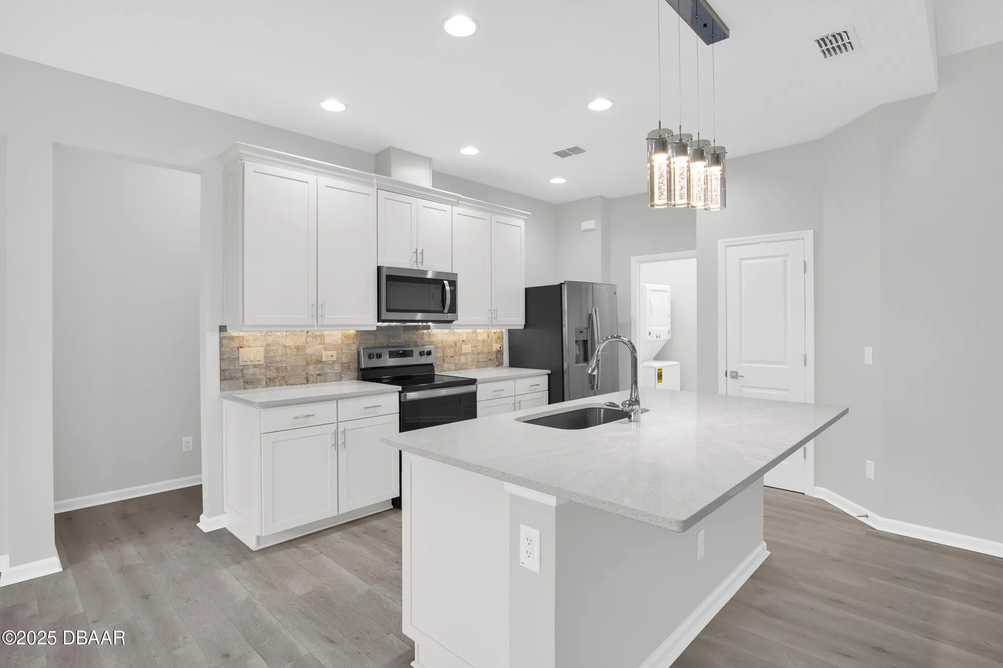 Property Slideshow image 9 of 99 | 472 landshark blvd, Daytona Beach, FL, 32124