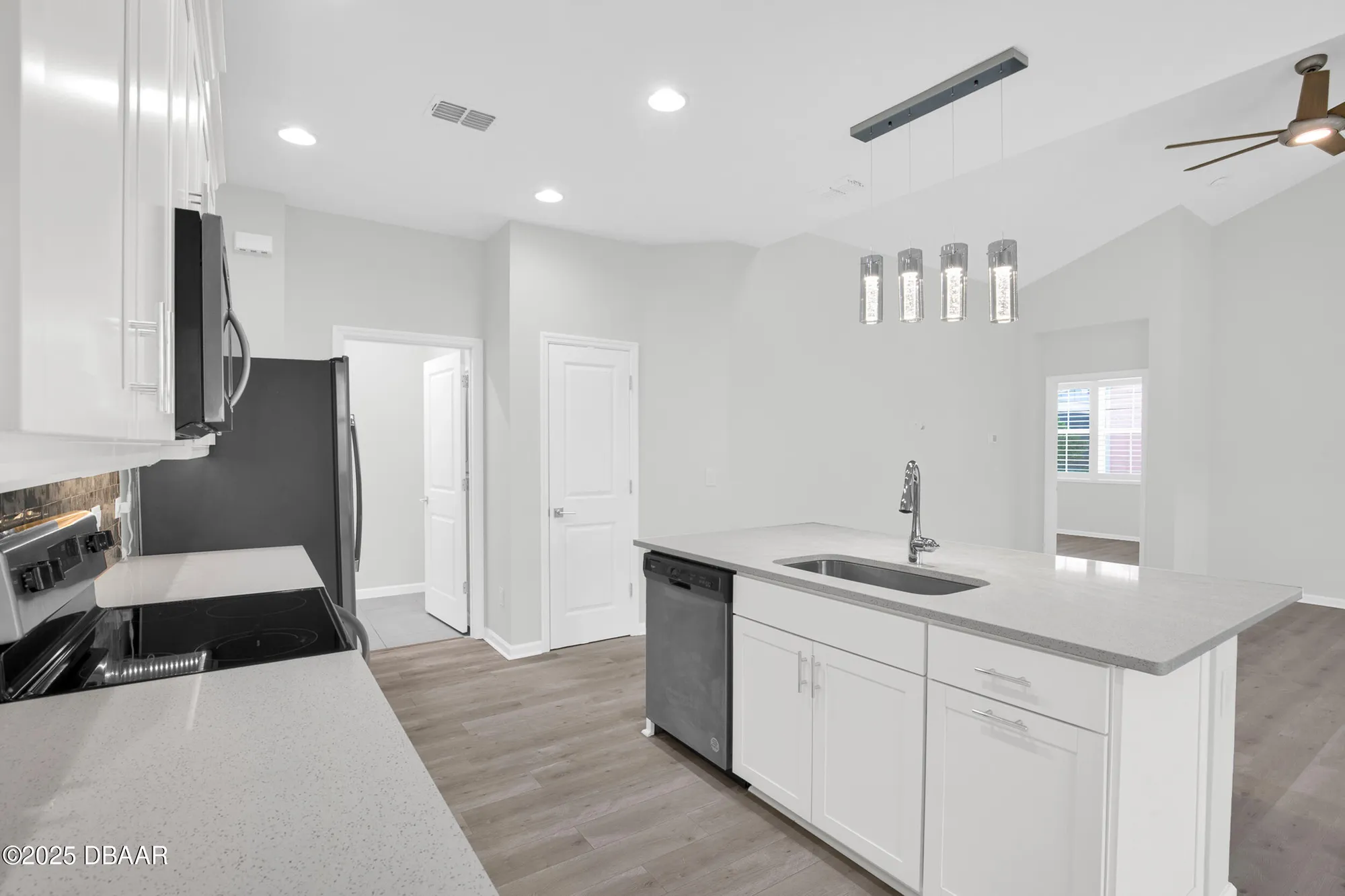 Property Slideshow image 11 of 99 | 472 landshark blvd, Daytona Beach, FL, 32124