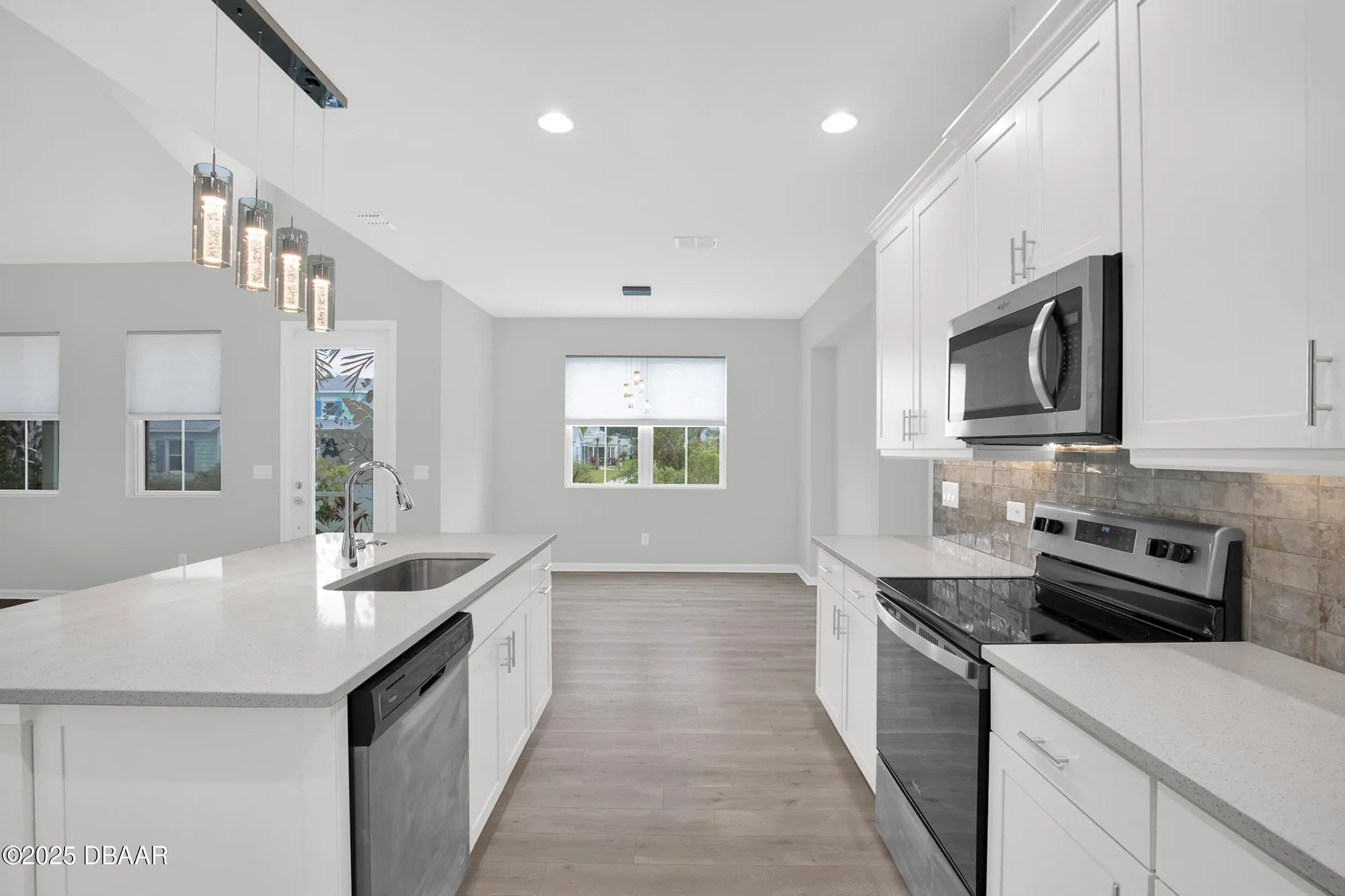 Property Slideshow image 12 of 99 | 472 landshark blvd, Daytona Beach, FL, 32124