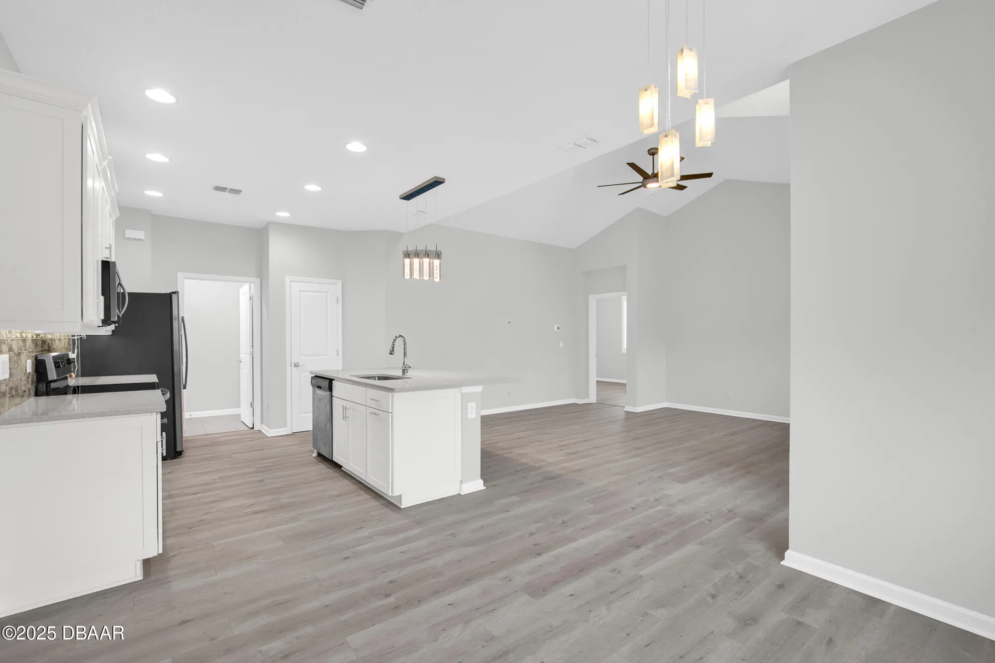 Property Slideshow image 16 of 99 | 472 landshark blvd, Daytona Beach, FL, 32124