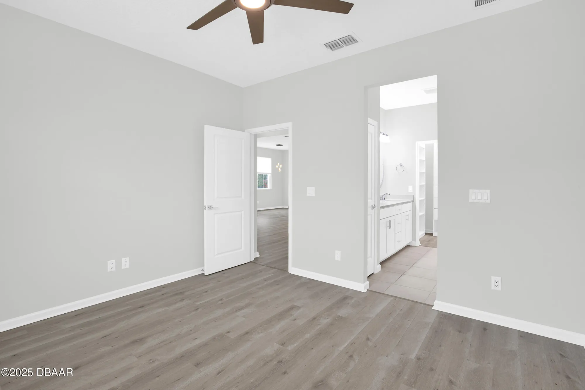 Property Slideshow image 19 of 99 | 472 landshark blvd, Daytona Beach, FL, 32124