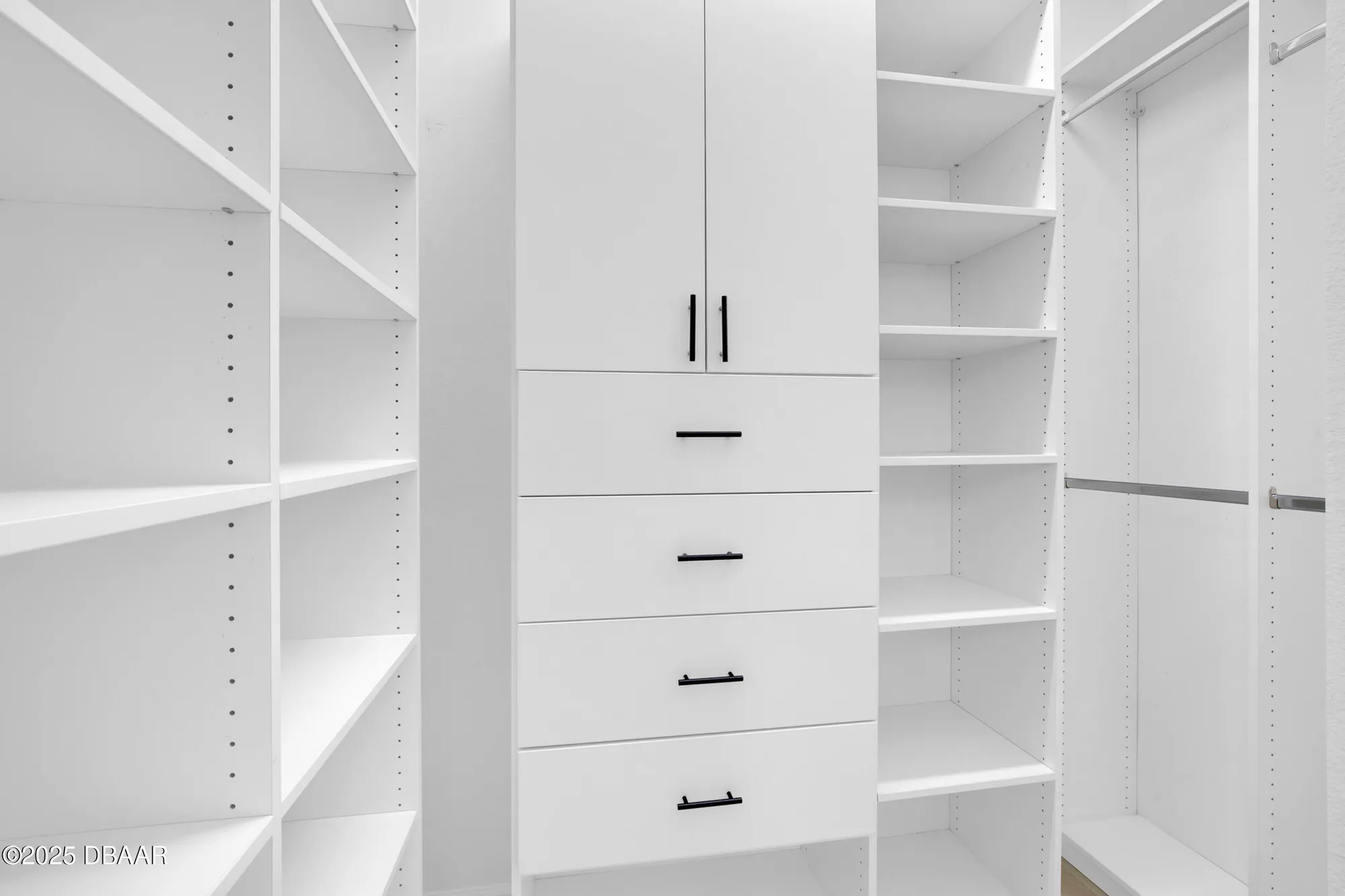 Property Slideshow image 22 of 99 | 472 landshark blvd, Daytona Beach, FL, 32124