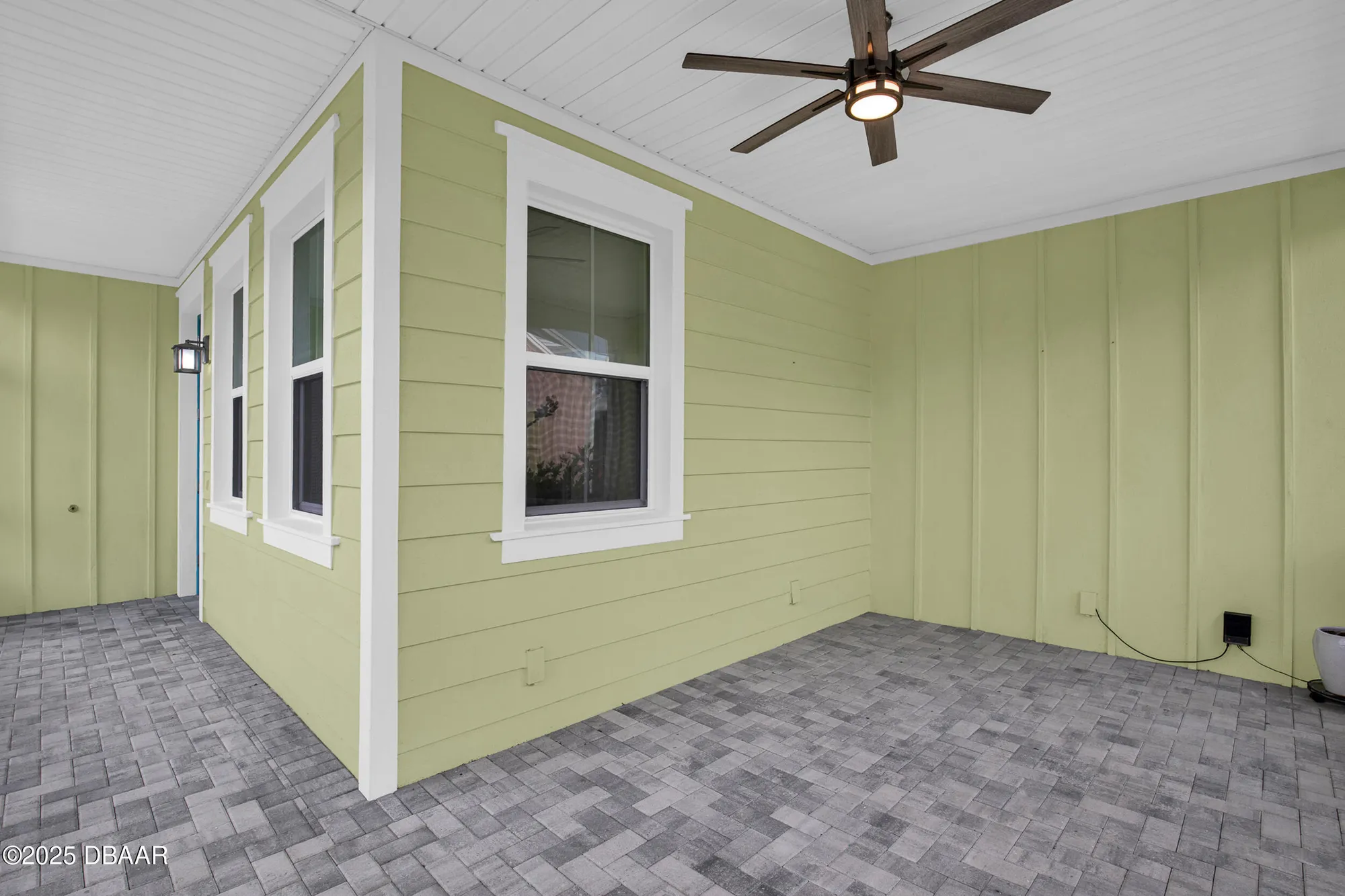 Property Slideshow image 33 of 99 | 472 landshark blvd, Daytona Beach, FL, 32124