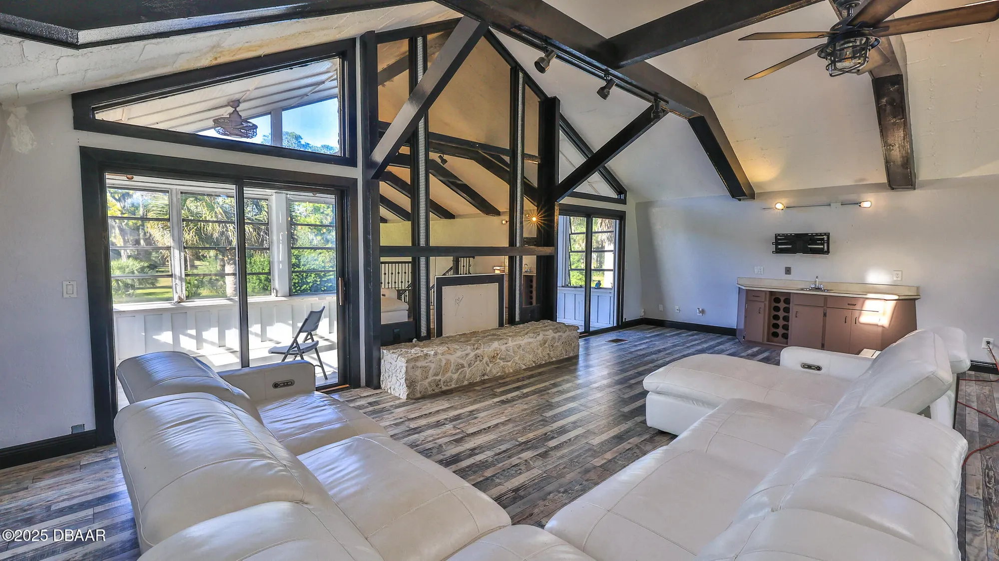 Property Slideshow image 11 of 56 | 164 mallard ln, Daytona Beach, FL, 32119