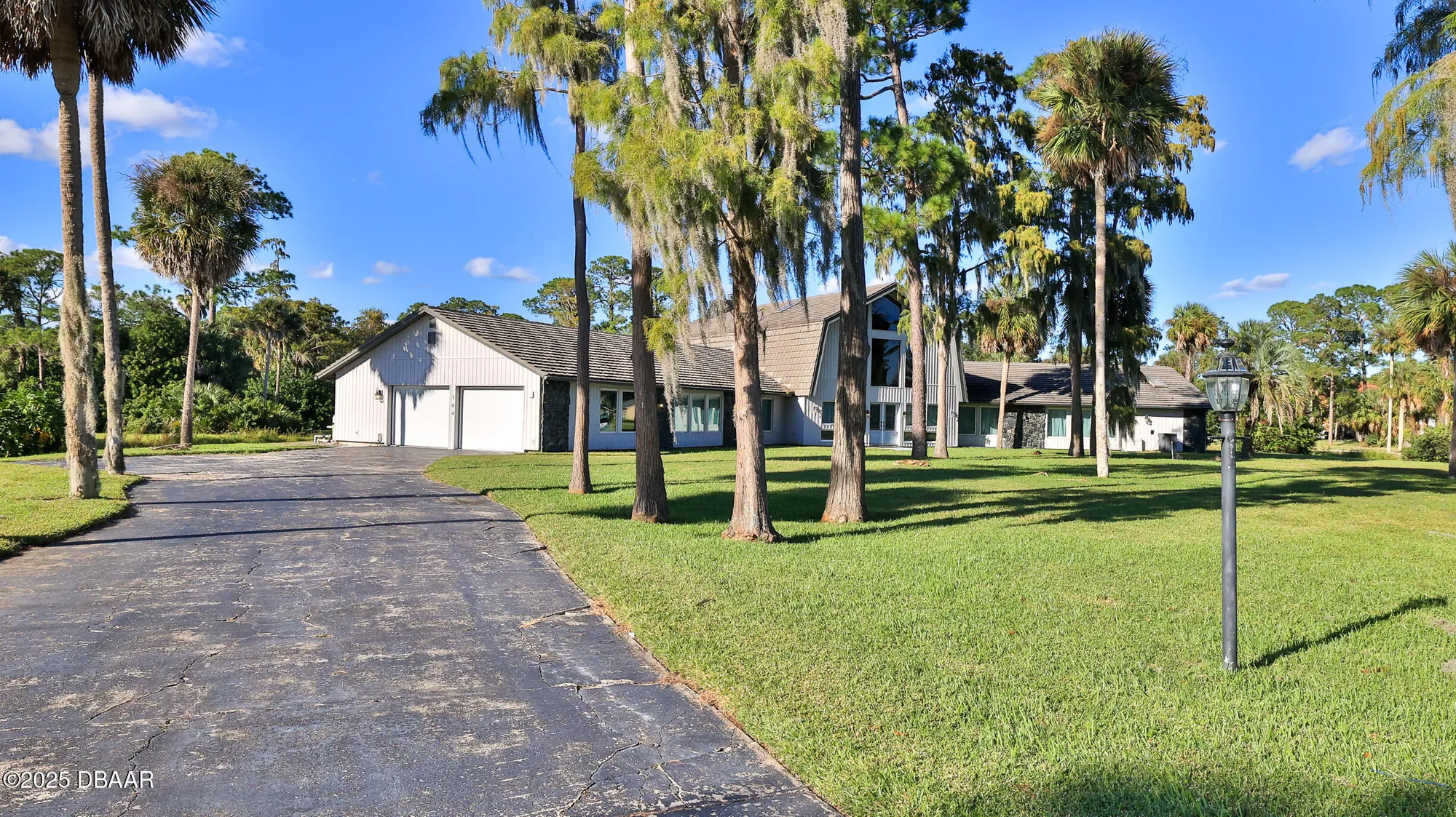 Property Slideshow image 4 of 56 | 164 mallard ln, Daytona Beach, FL, 32119