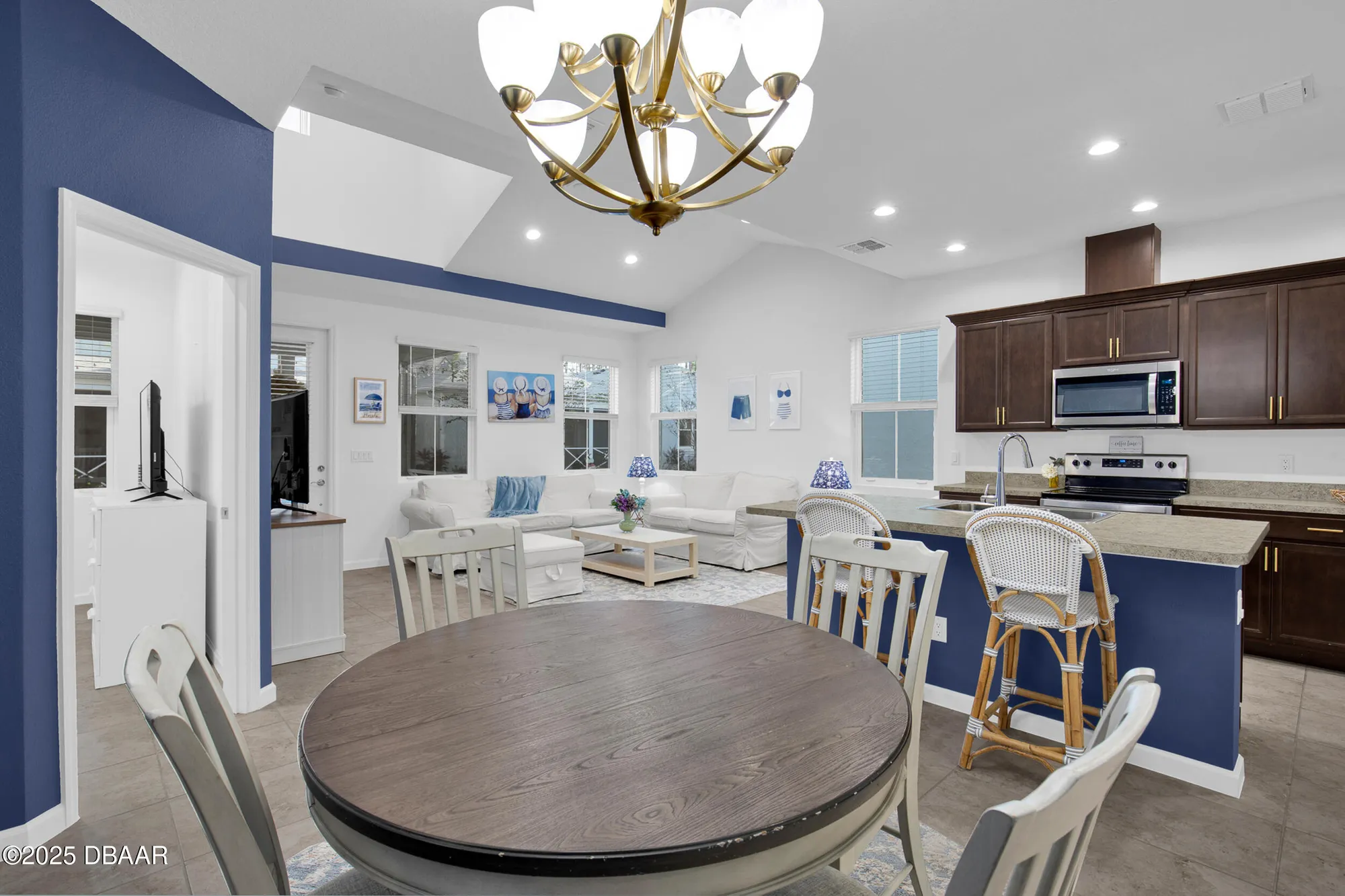 Property Slideshow image 12 of 61 | 317 pop top ln, Daytona Beach, FL, 32124