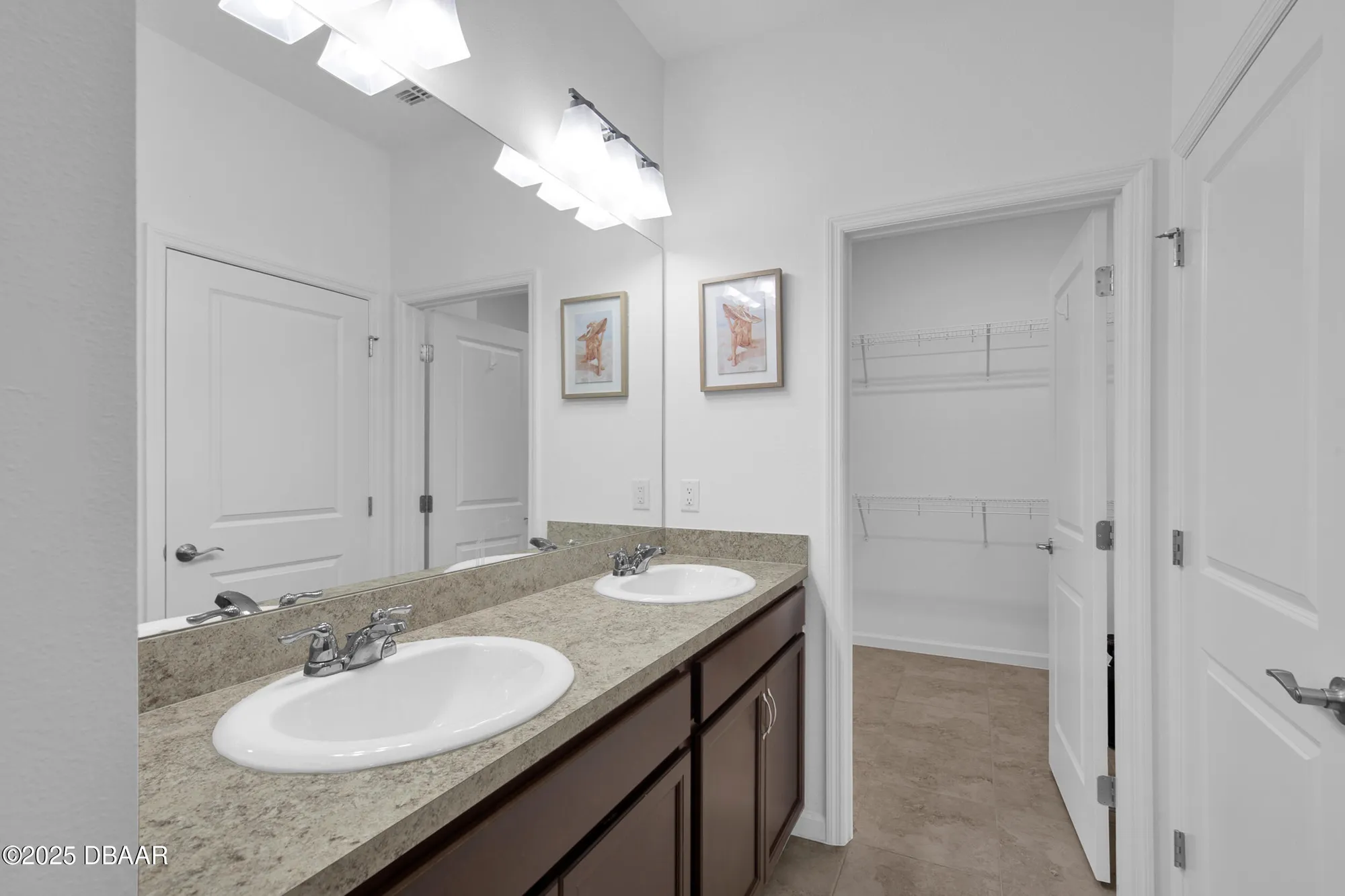 Property Slideshow image 17 of 61 | 317 pop top ln, Daytona Beach, FL, 32124