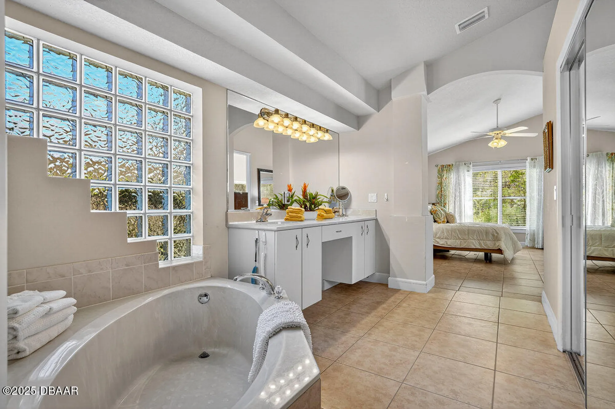 Property Slideshow image 21 of 57 | 1157 kilkenny ln, Ormond Beach, FL, 32174