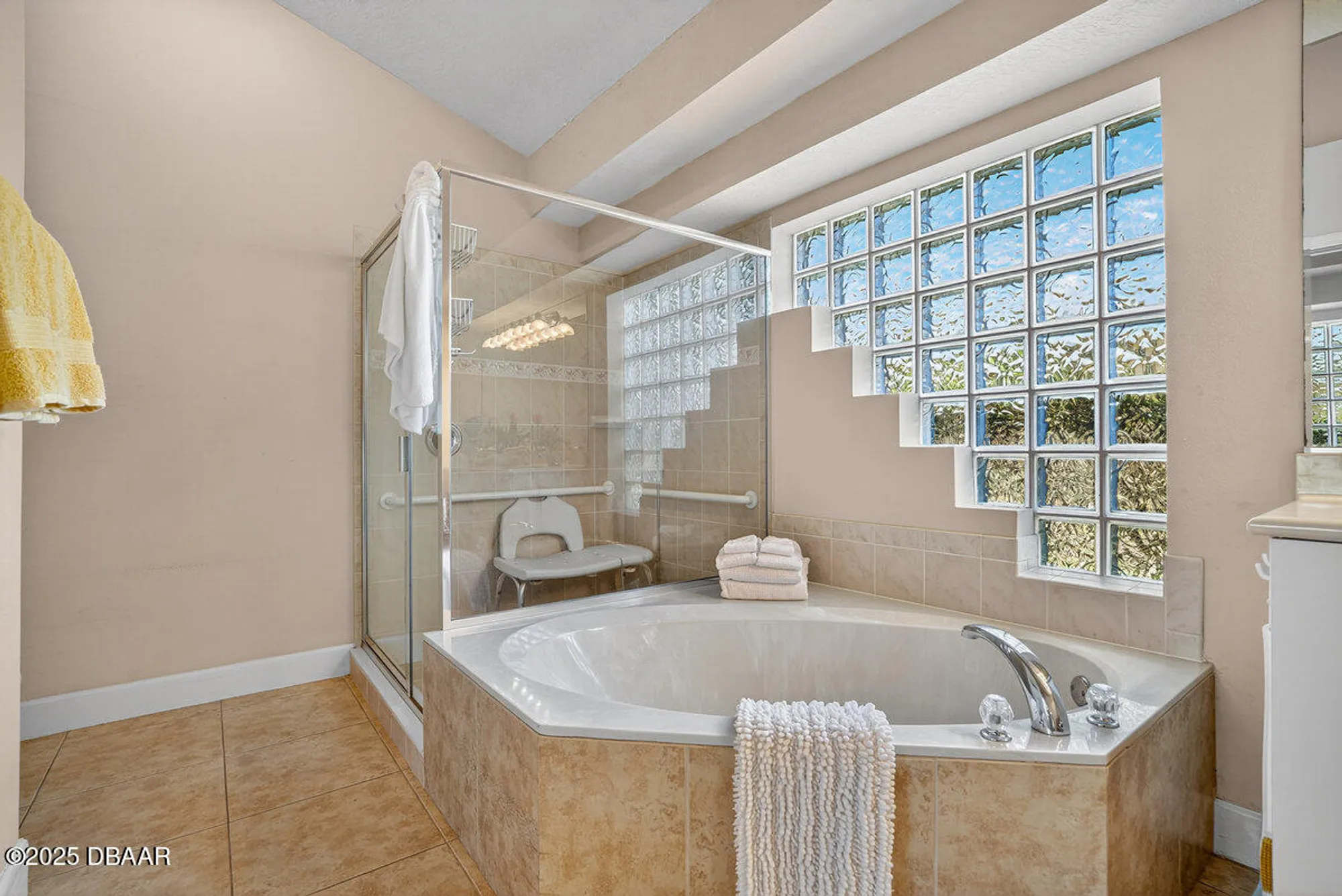 Property Slideshow image 23 of 57 | 1157 kilkenny ln, Ormond Beach, FL, 32174