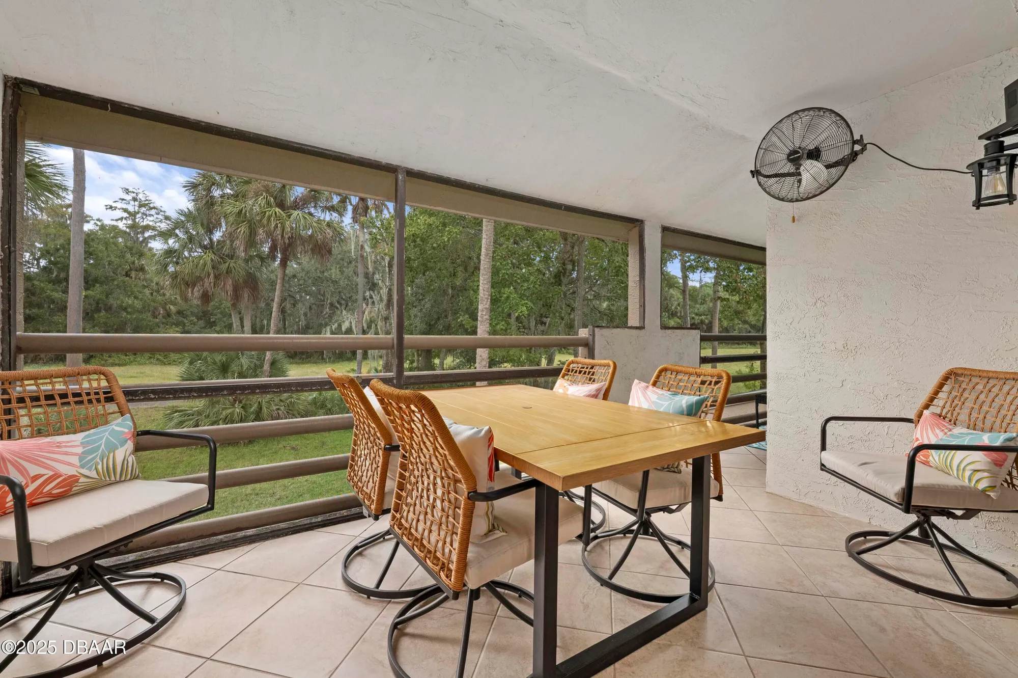 Property Slideshow image 15 of 48 | 348 bob white ct apt 9, Daytona Beach, FL, 32119