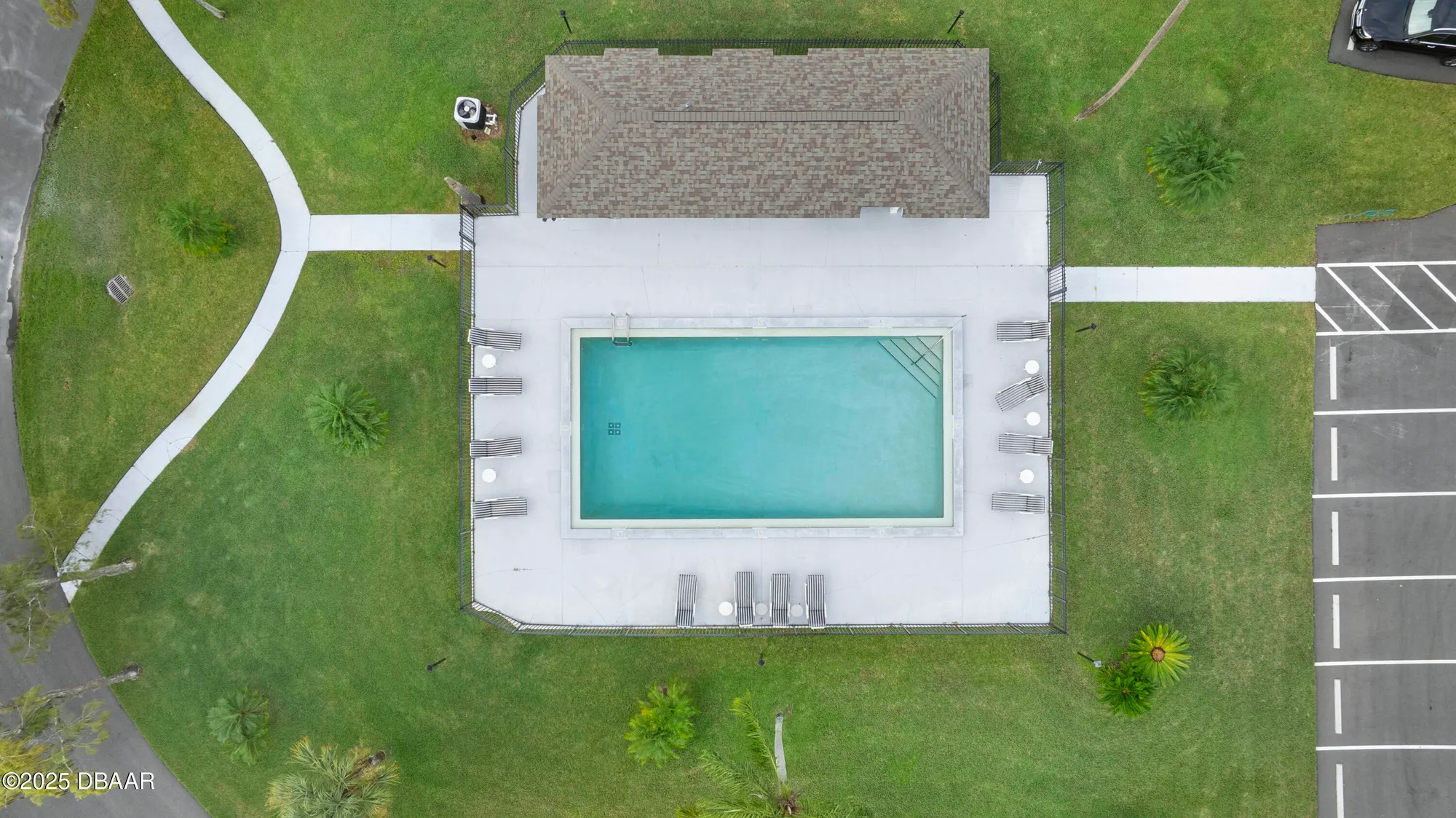 Property Slideshow image 32 of 48 | 348 bob white ct apt 9, Daytona Beach, FL, 32119