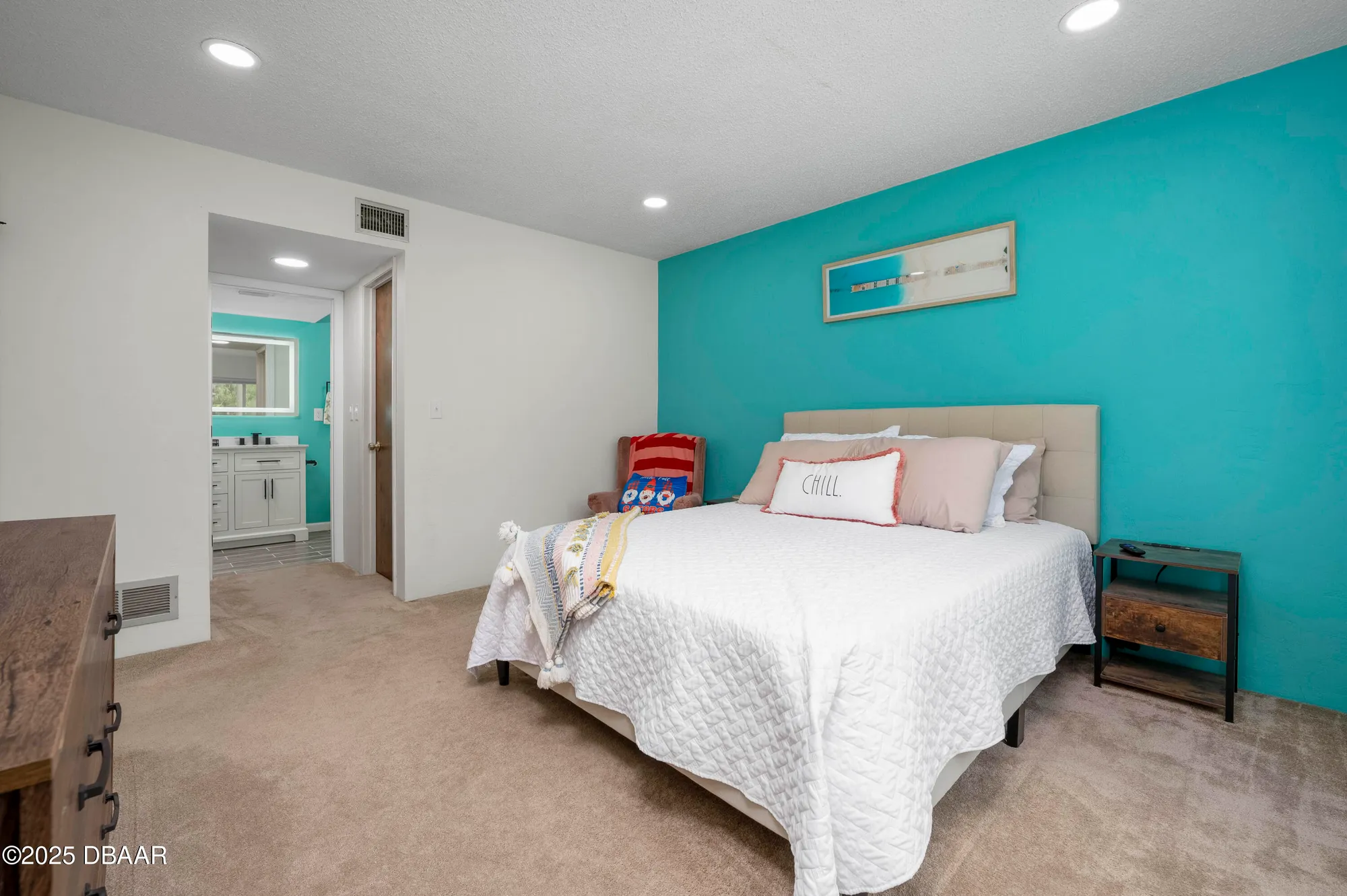 Property Slideshow image 24 of 48 | 348 bob white ct apt 9, Daytona Beach, FL, 32119
