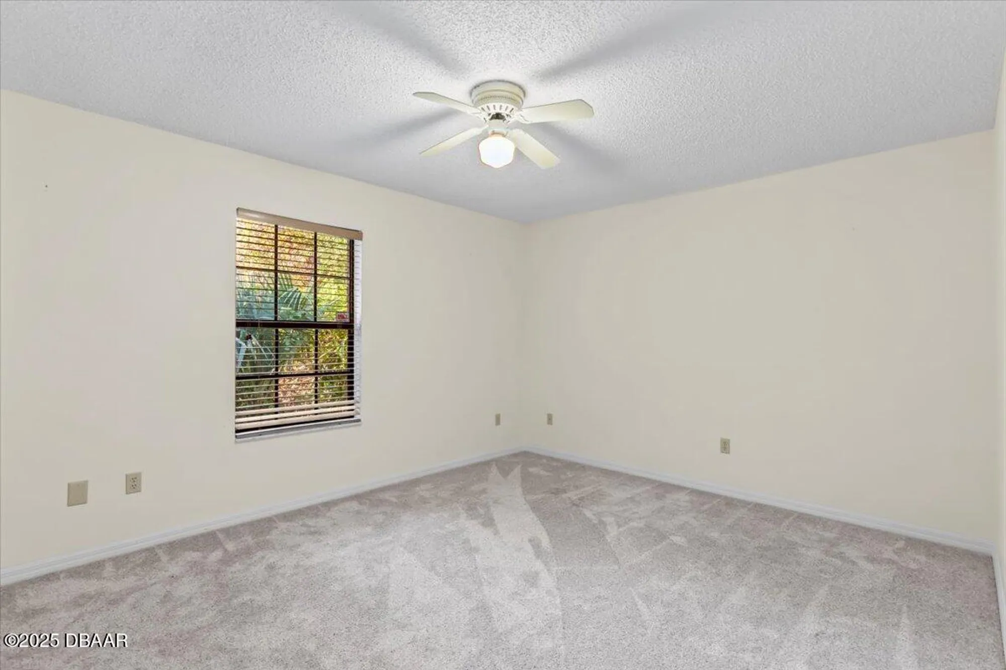 Property Slideshow image 32 of 59 | 56 winding creek way, Ormond Beach, FL, 32174