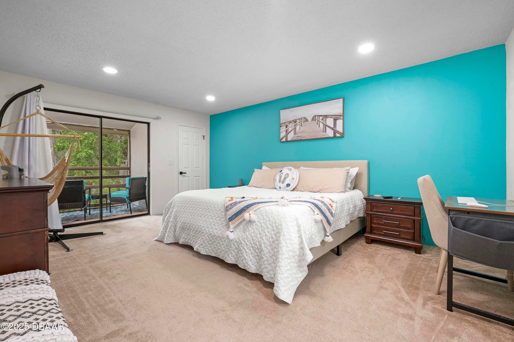 Property Slideshow image 18 of 48 | 348 bob white ct apt 9, Daytona Beach, FL, 32119