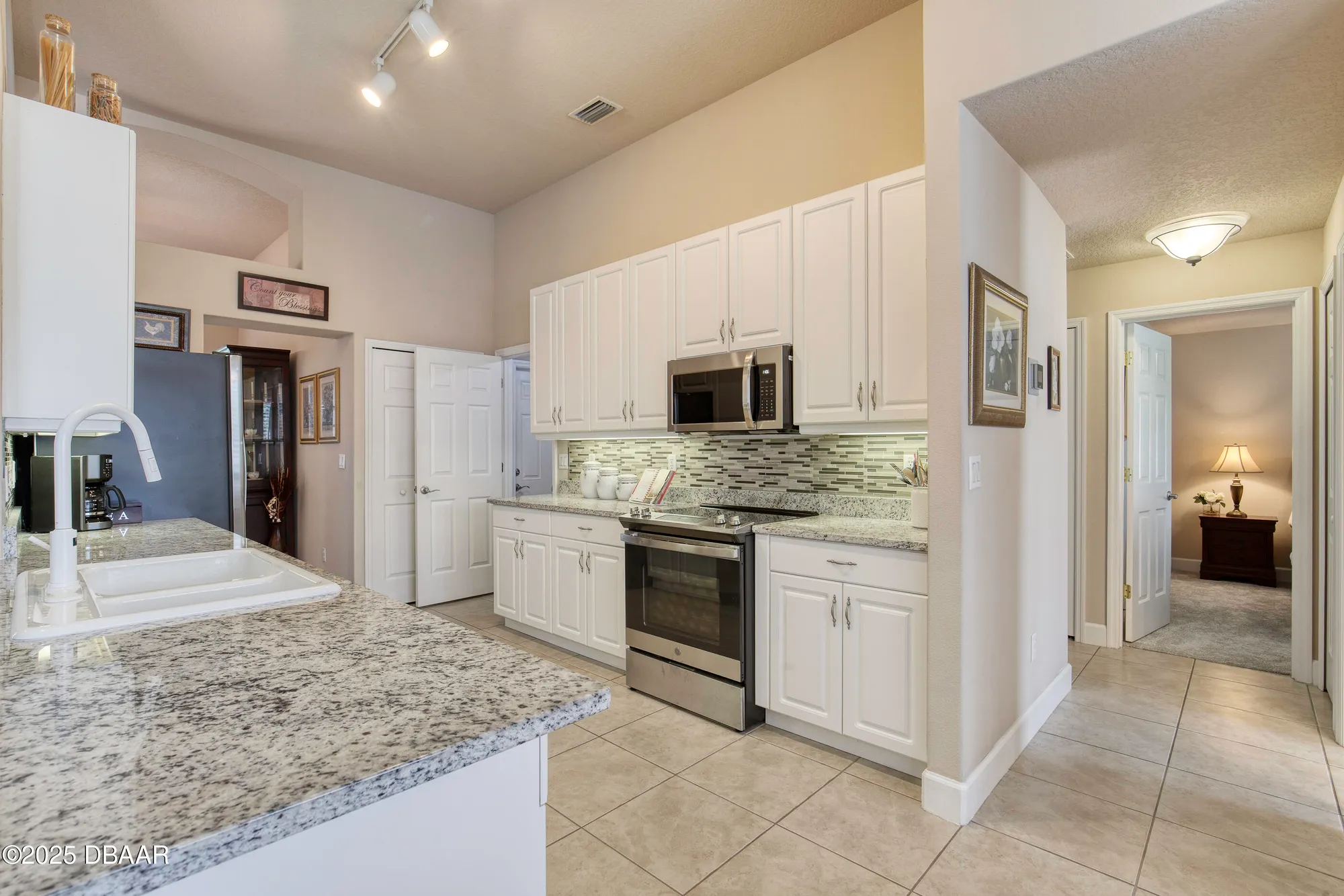 Property Slideshow image 17 of 69 | 199 black hickory way, Ormond Beach, FL, 32174
