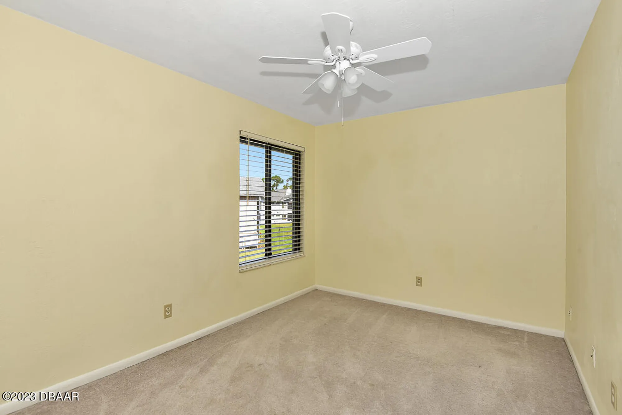Property Slideshow image 19 of 50 | 114 blue heron dr d, Daytona Beach, FL, 32119