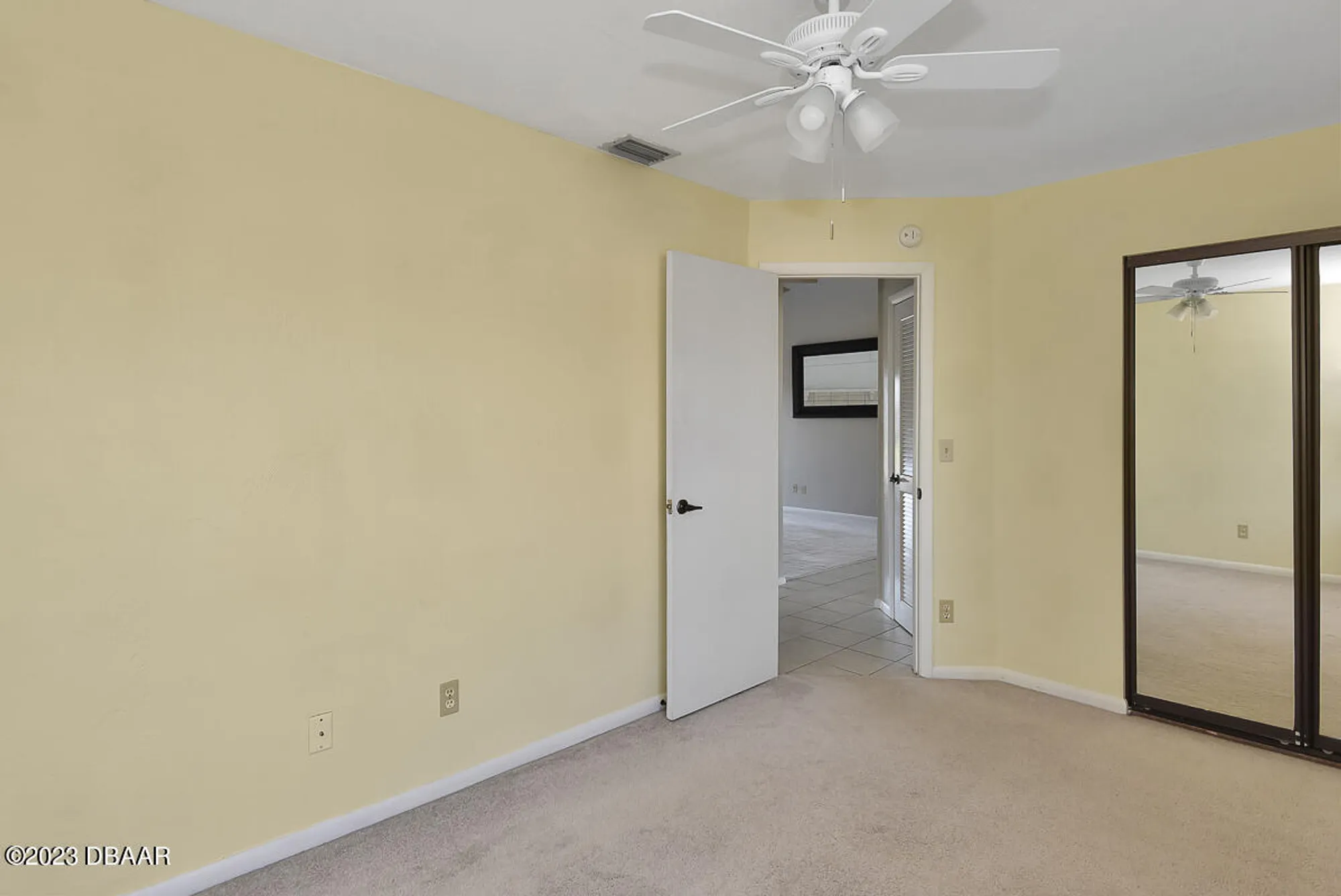 Property Slideshow image 21 of 50 | 114 blue heron dr d, Daytona Beach, FL, 32119