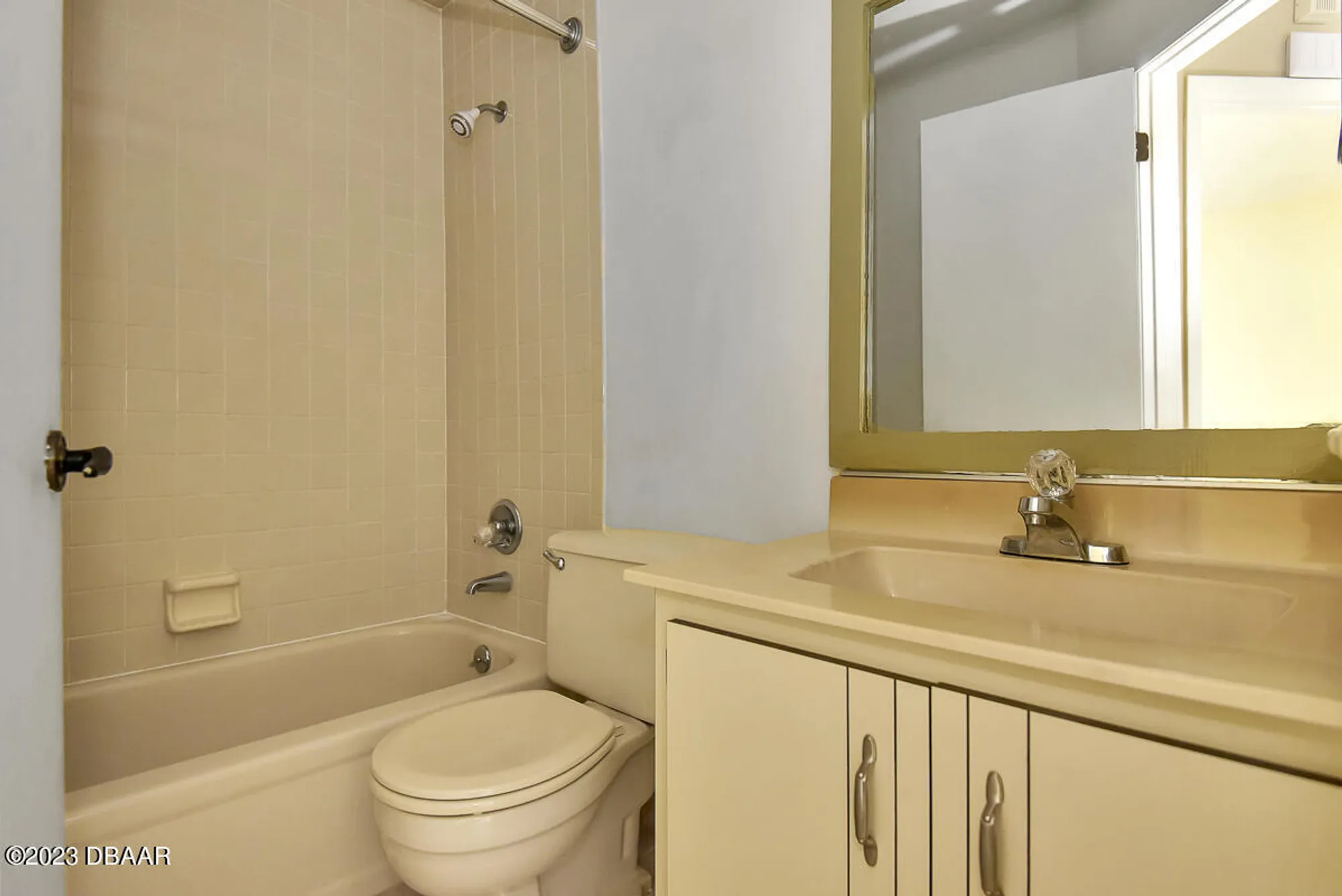 Property Slideshow image 22 of 50 | 114 blue heron dr d, Daytona Beach, FL, 32119