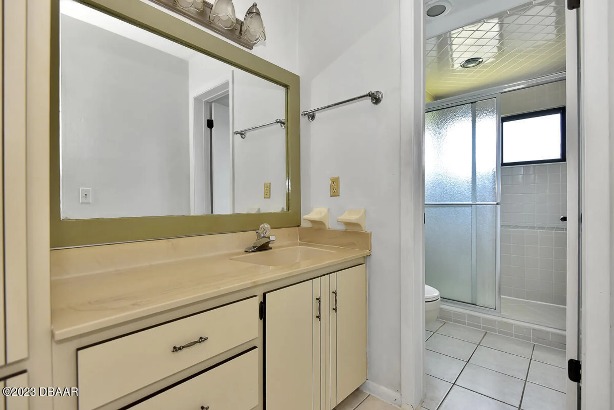 Property Slideshow image 28 of 50 | 114 blue heron dr d, Daytona Beach, FL, 32119