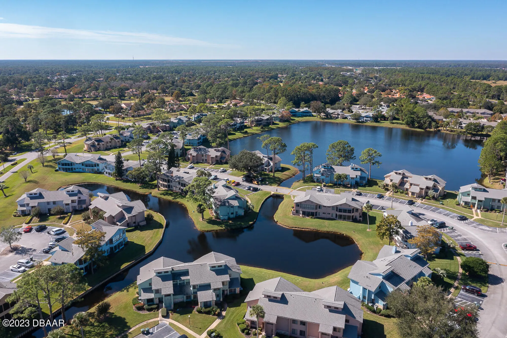 Property Slideshow image 38 of 50 | 114 blue heron dr d, Daytona Beach, FL, 32119