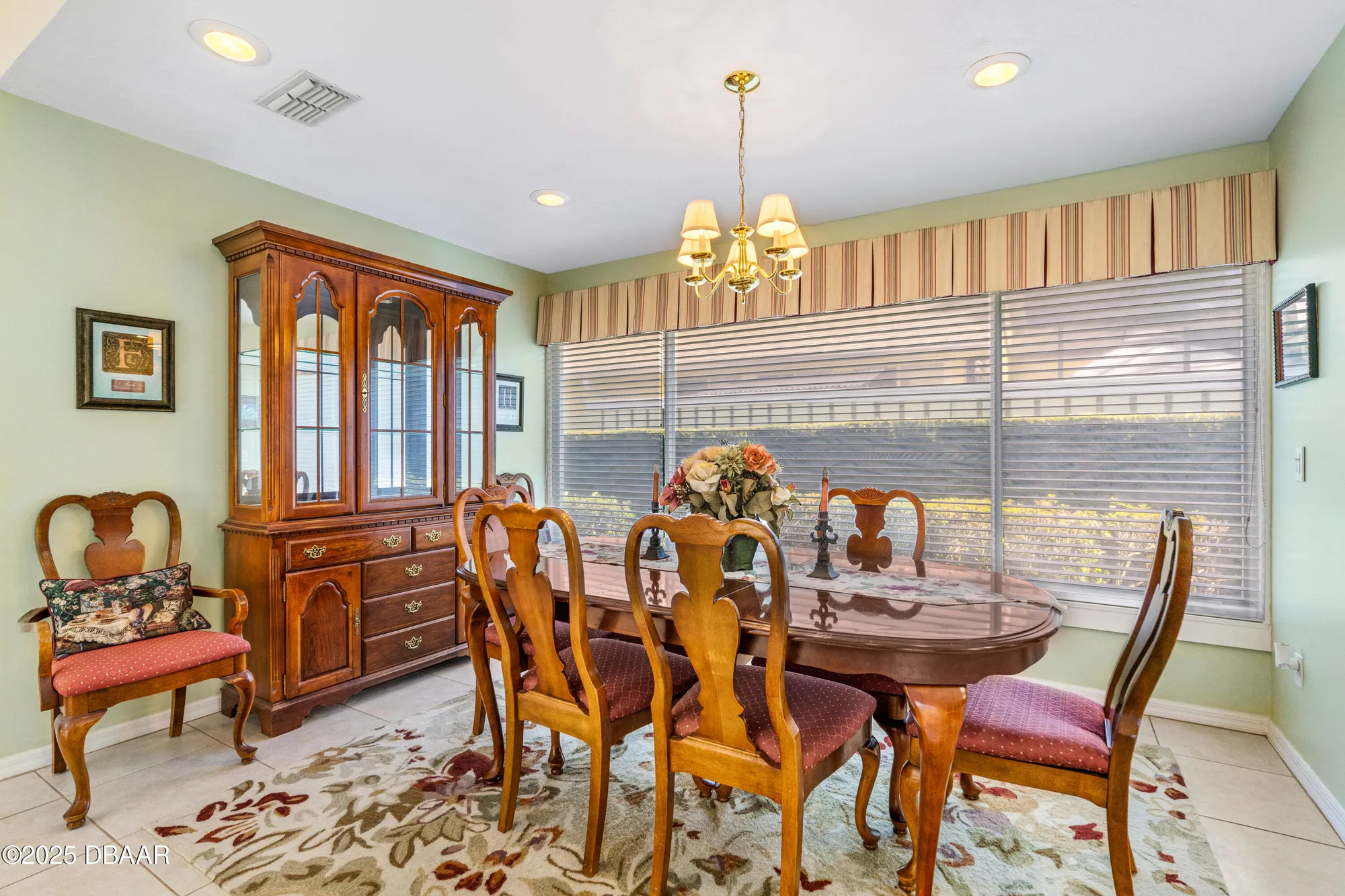 Property Slideshow image 6 of 50 | 38 treetop cir, Ormond Beach, FL, 32174