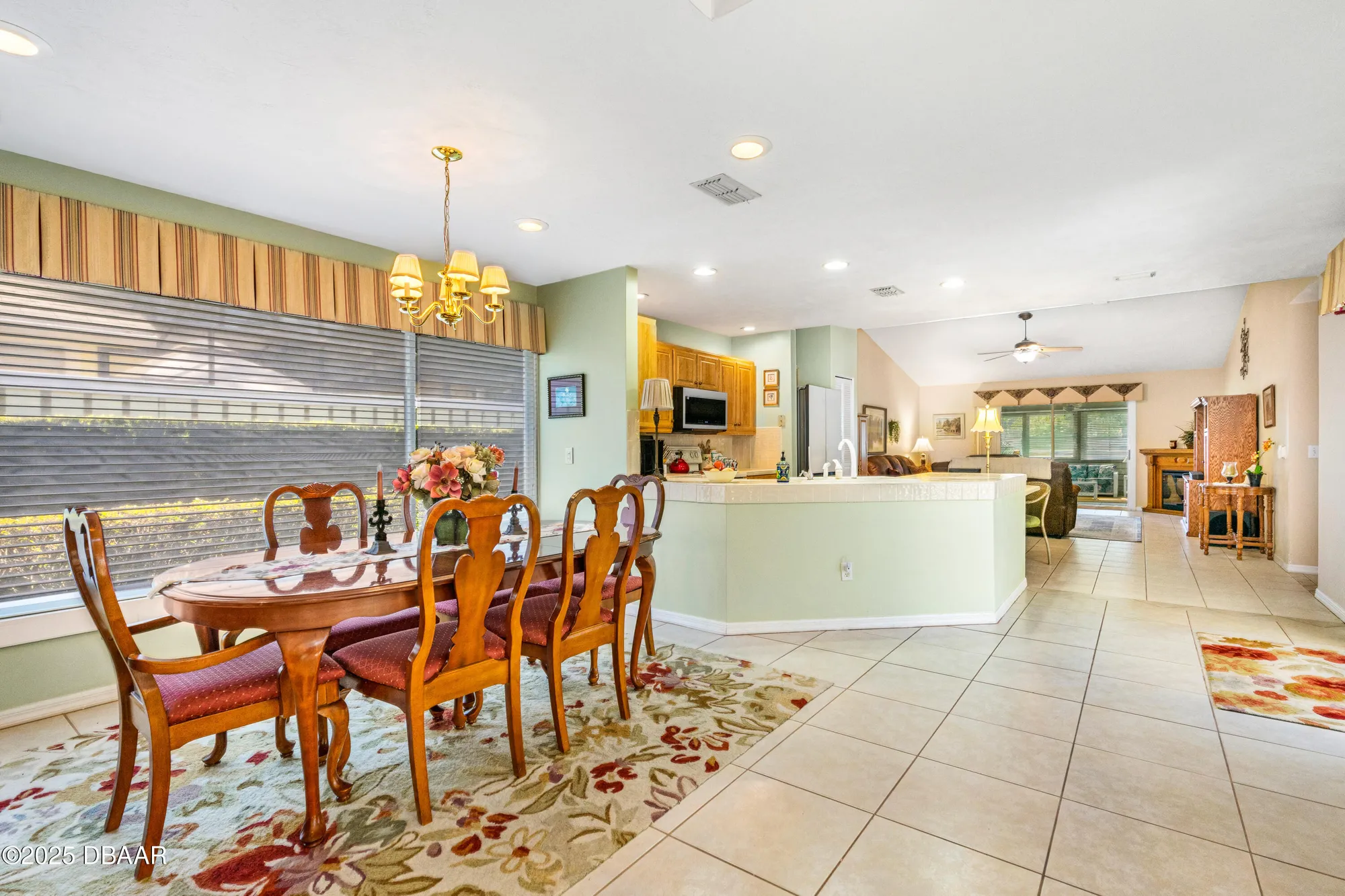 Property Slideshow image 7 of 50 | 38 treetop cir, Ormond Beach, FL, 32174