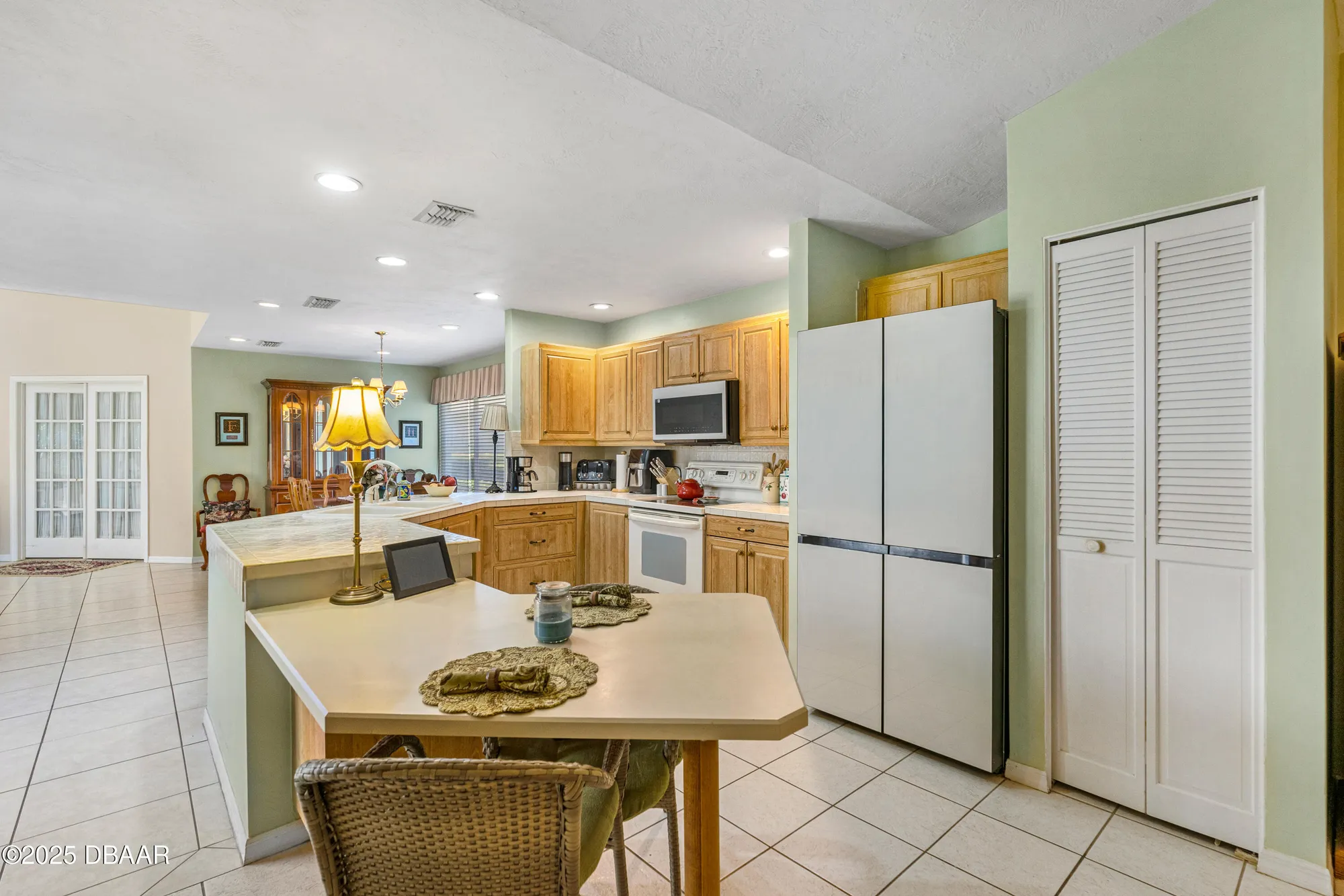 Property Slideshow image 8 of 50 | 38 treetop cir, Ormond Beach, FL, 32174