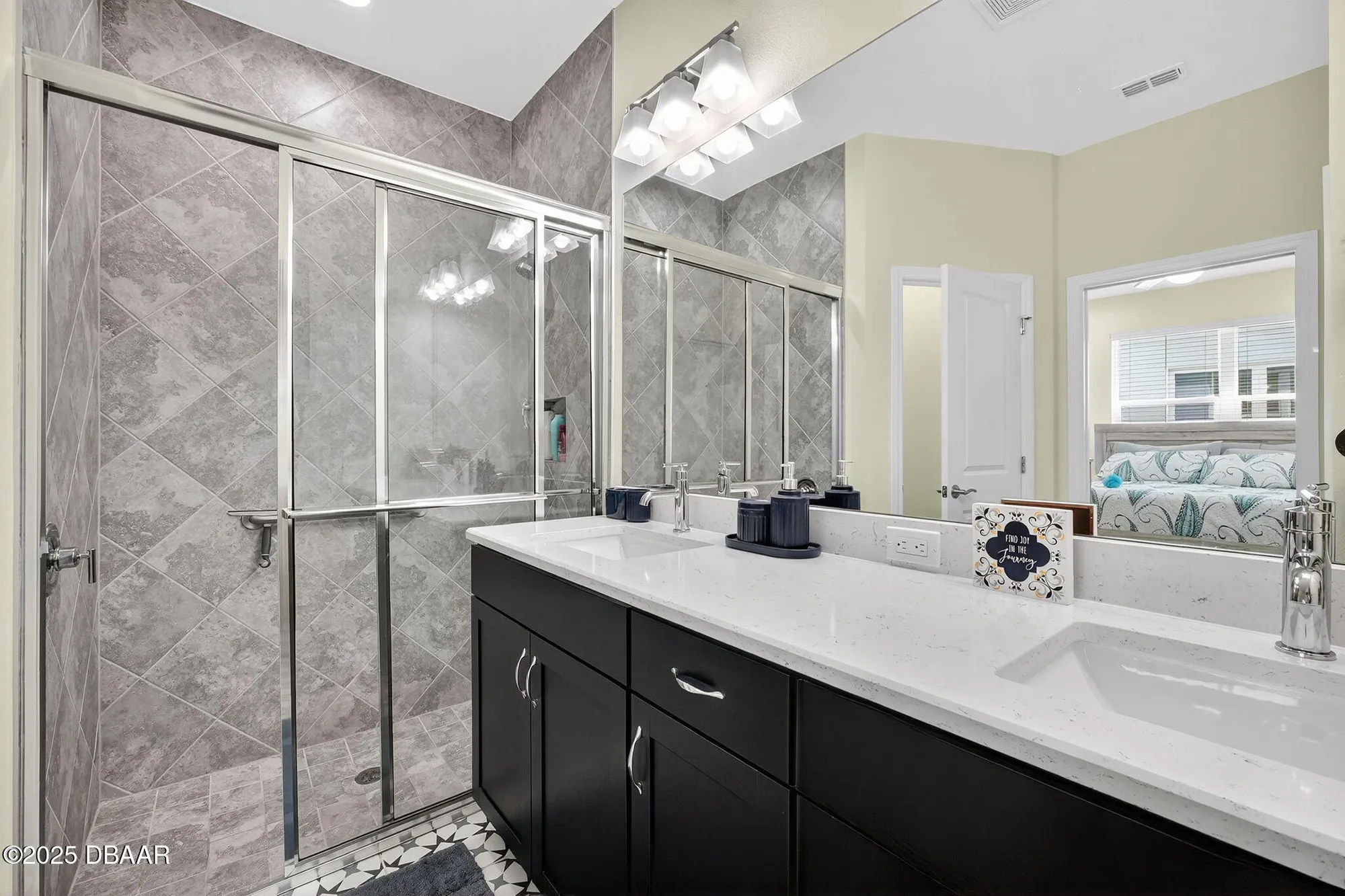 Property Slideshow image 12 of 35 | 272 pop top ln, Daytona Beach, FL, 32124