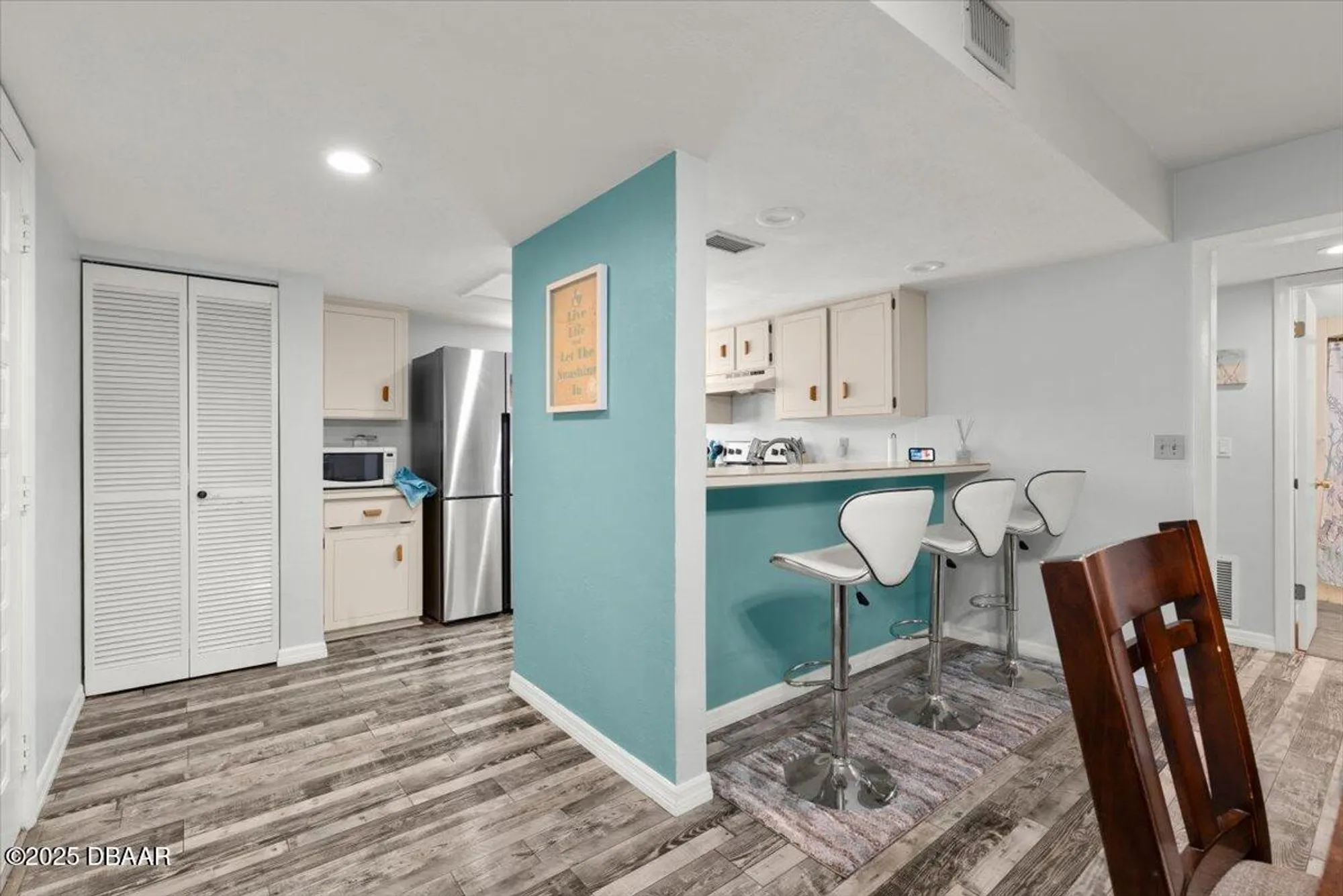 Property Slideshow image 9 of 28 | 102 bob white ct c, Daytona Beach, FL, 32119