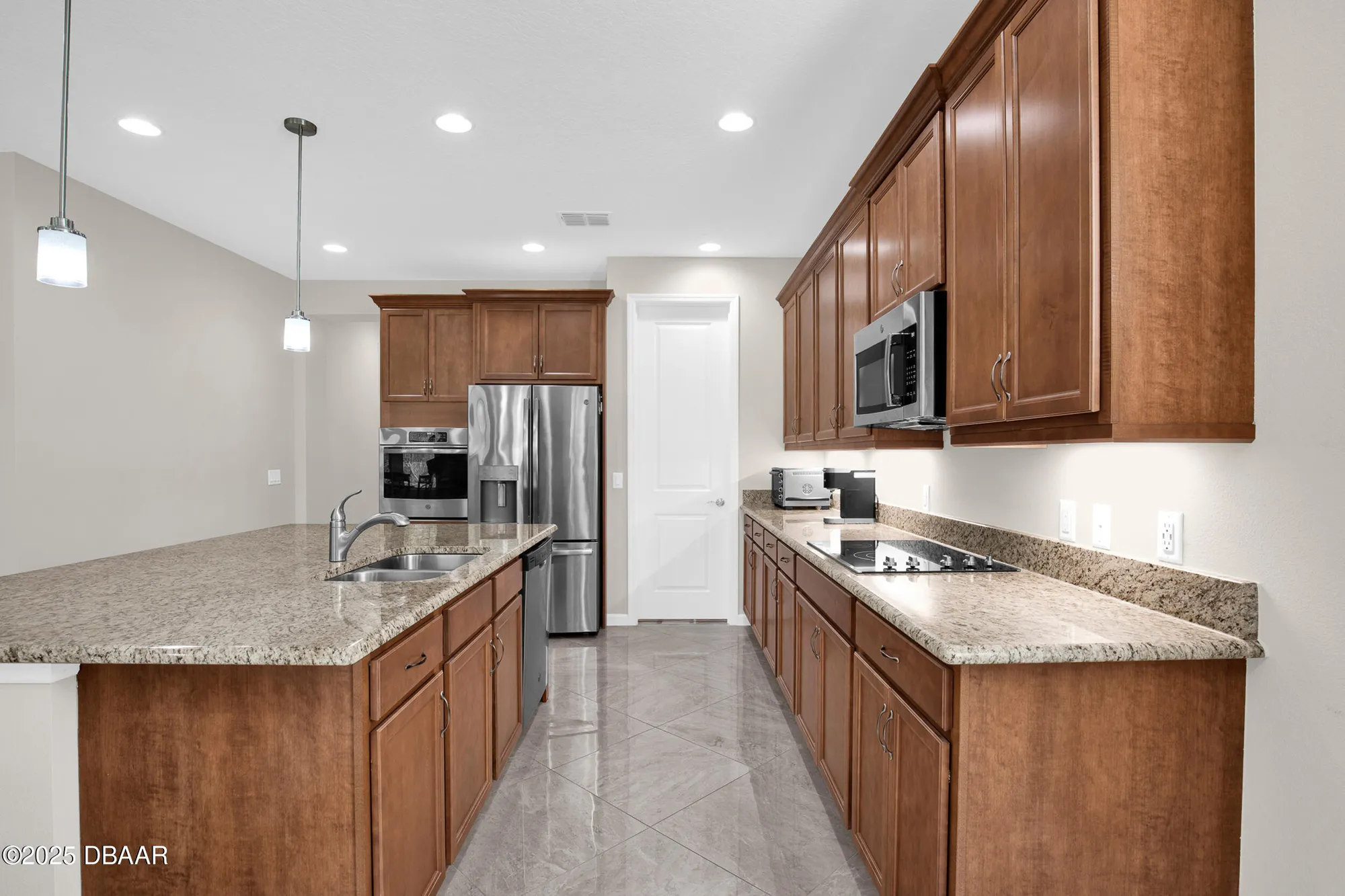 Property Slideshow image 14 of 106 | 173 coral reef way, Daytona Beach, FL, 32124