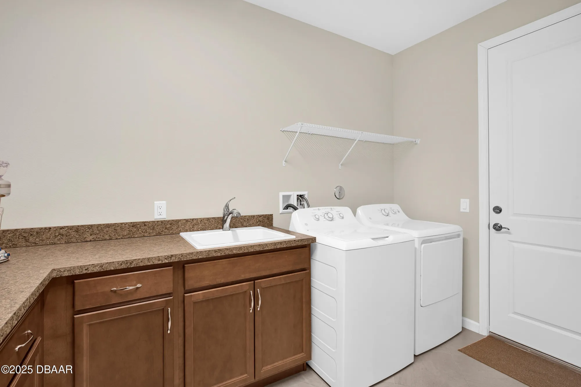 Property Slideshow image 38 of 106 | 173 coral reef way, Daytona Beach, FL, 32124
