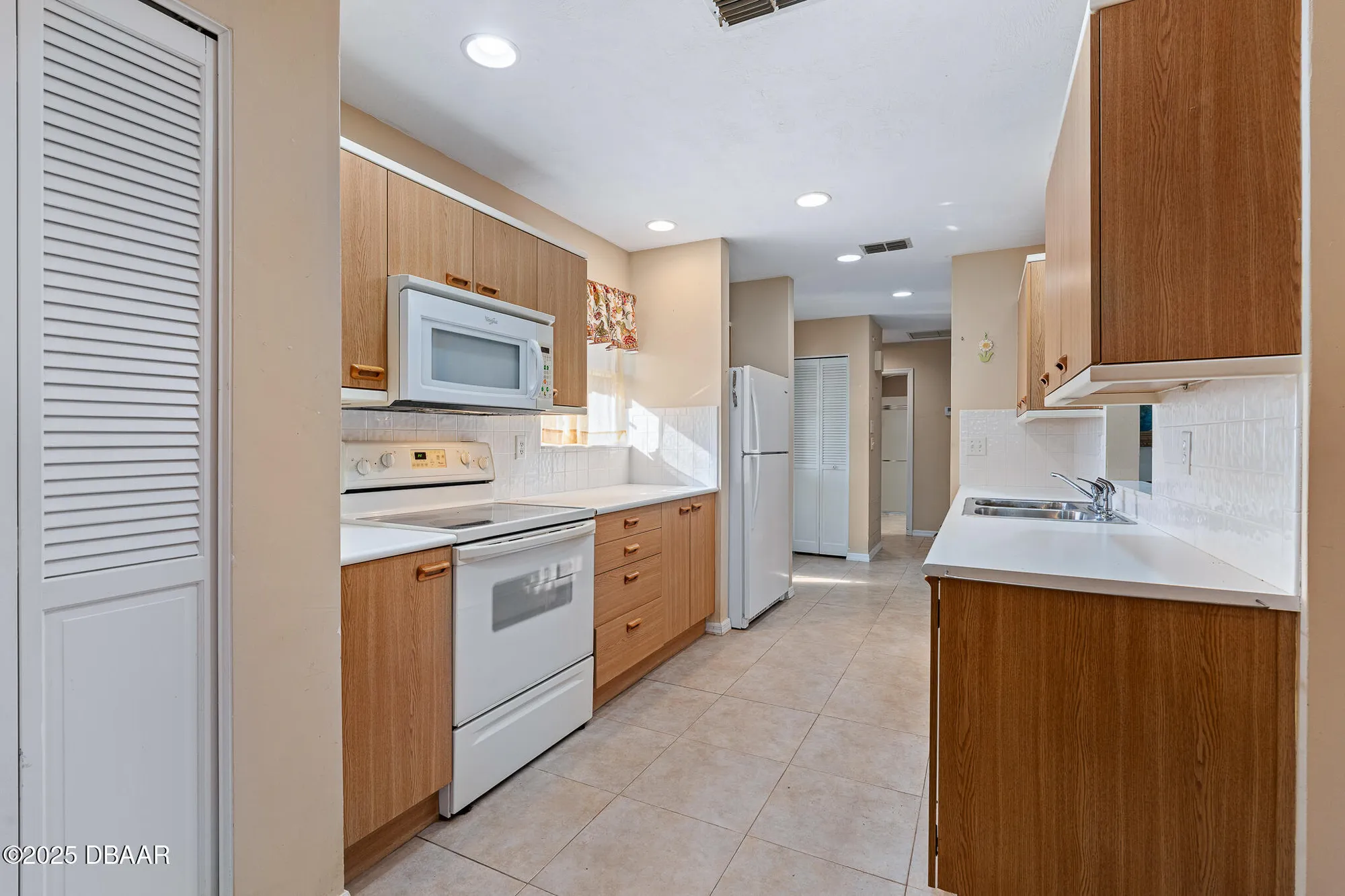 Property Slideshow image 12 of 55 | 22 jasmine run, Ormond Beach, FL, 32174