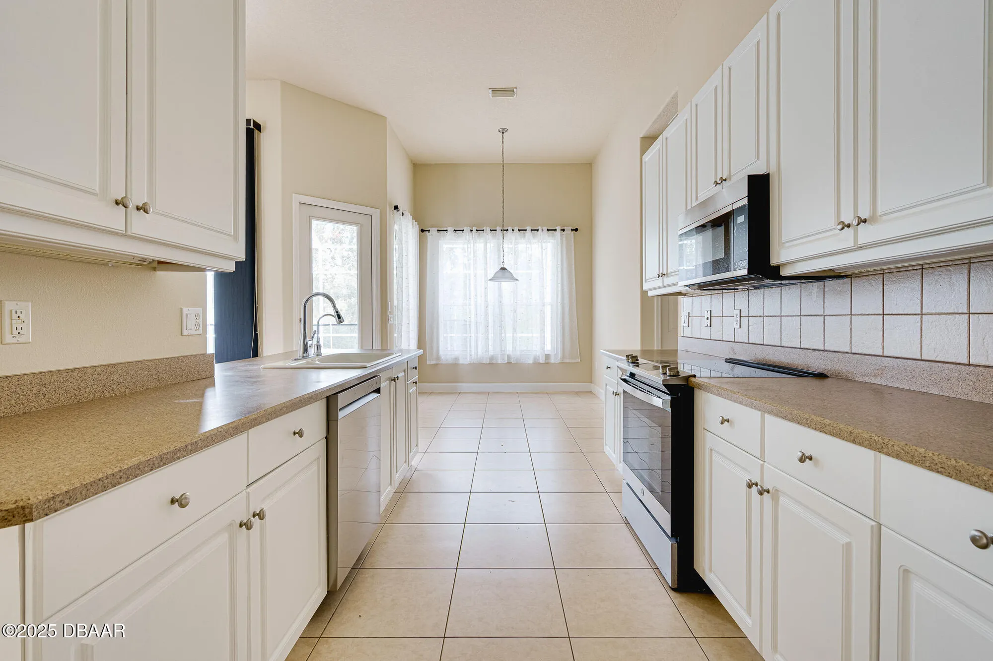 Property Slideshow image 7 of 37 | 180 black hickory way, Ormond Beach, FL, 32174