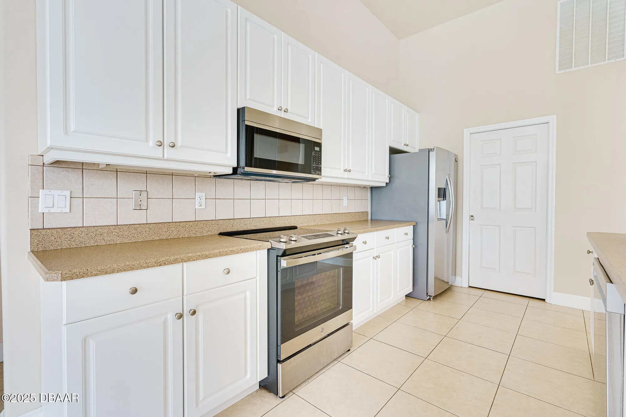 Property Slideshow image 9 of 37 | 180 black hickory way, Ormond Beach, FL, 32174