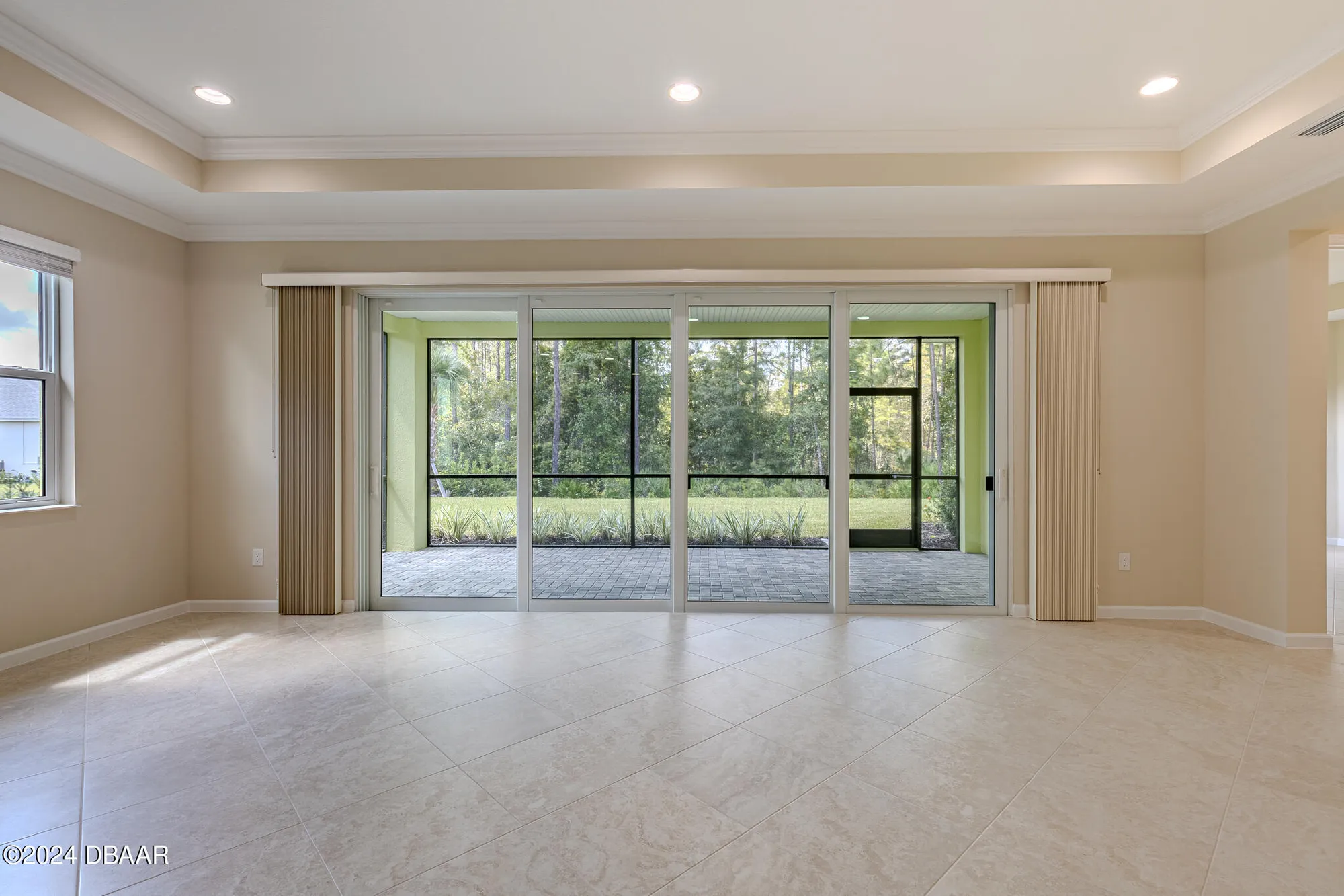 Property Slideshow image 15 of 99 | 929 bama breeze dr, Daytona Beach, FL, 32124