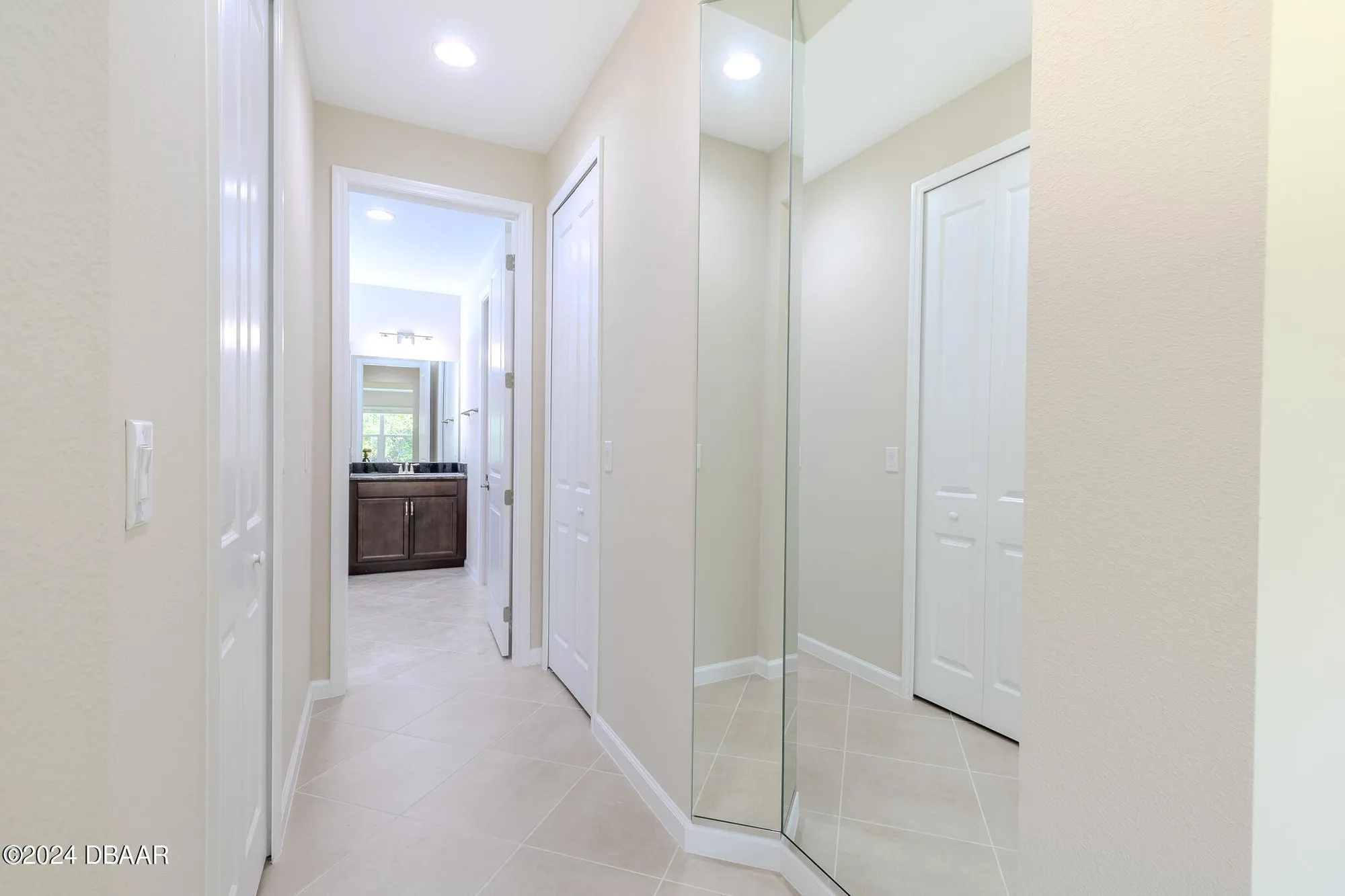 Property Slideshow image 20 of 99 | 929 bama breeze dr, Daytona Beach, FL, 32124