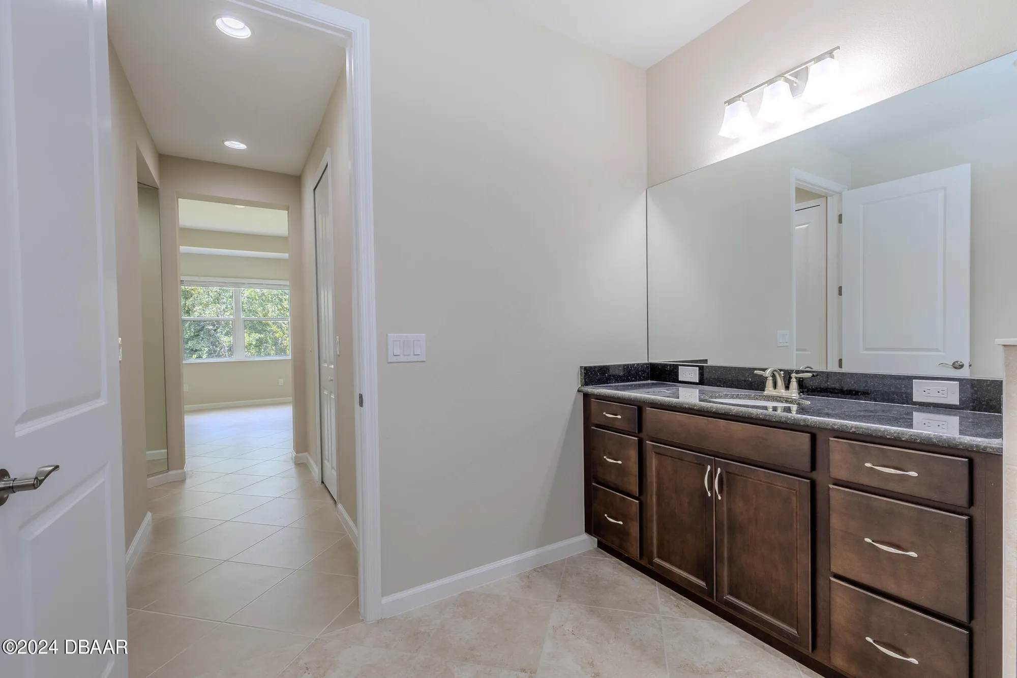 Property Slideshow image 23 of 99 | 929 bama breeze dr, Daytona Beach, FL, 32124