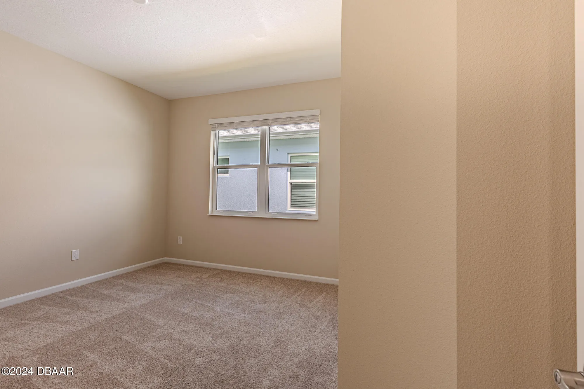 Property Slideshow image 24 of 99 | 929 bama breeze dr, Daytona Beach, FL, 32124