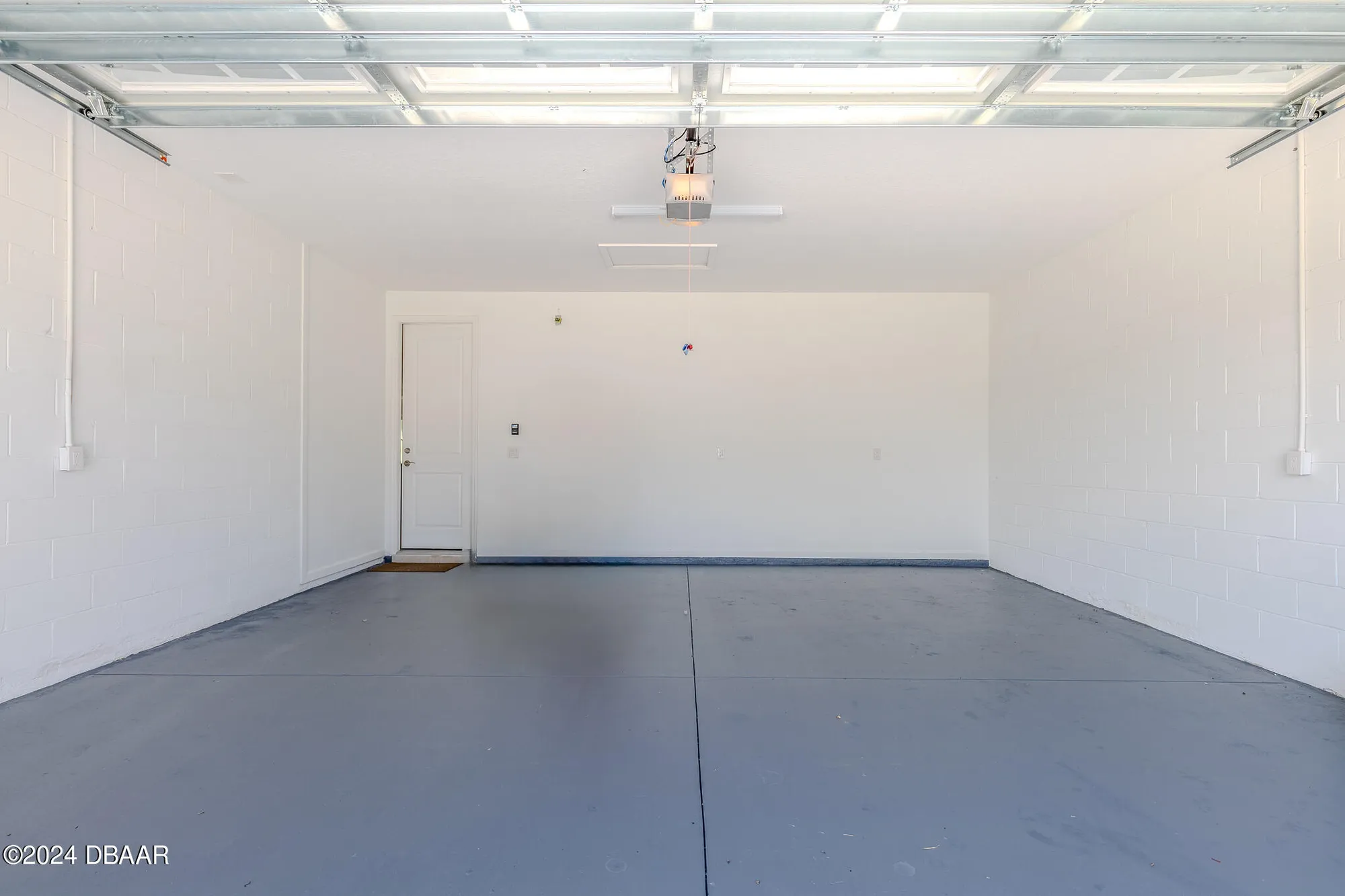 Property Slideshow image 44 of 99 | 929 bama breeze dr, Daytona Beach, FL, 32124